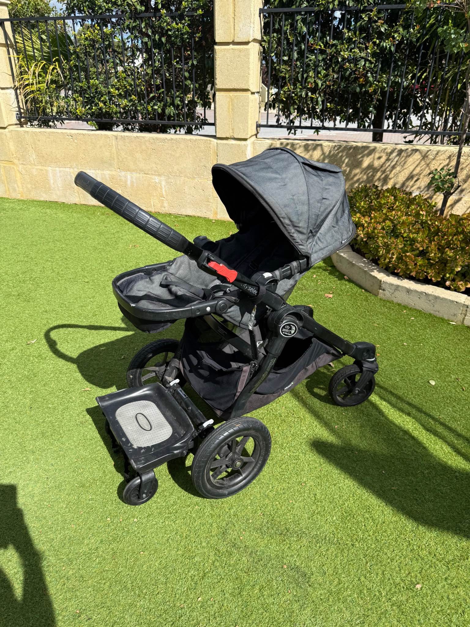 pram-with-bassinet-attachment-and-glider-board-strollers-perth