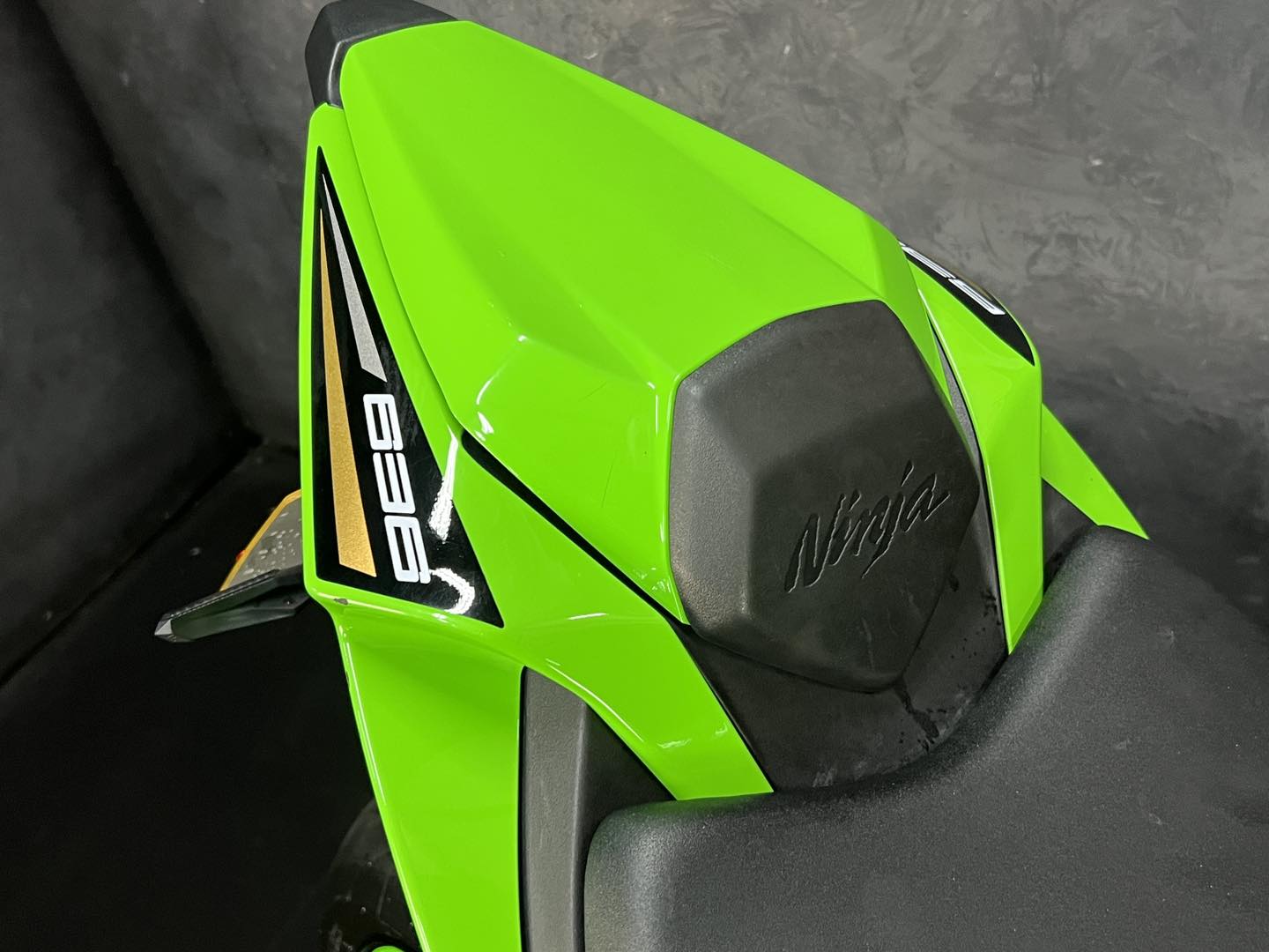 Just Arrived‼️ Kawasaki ZX6R 636 KRT Edition 2020/70 plate 8479