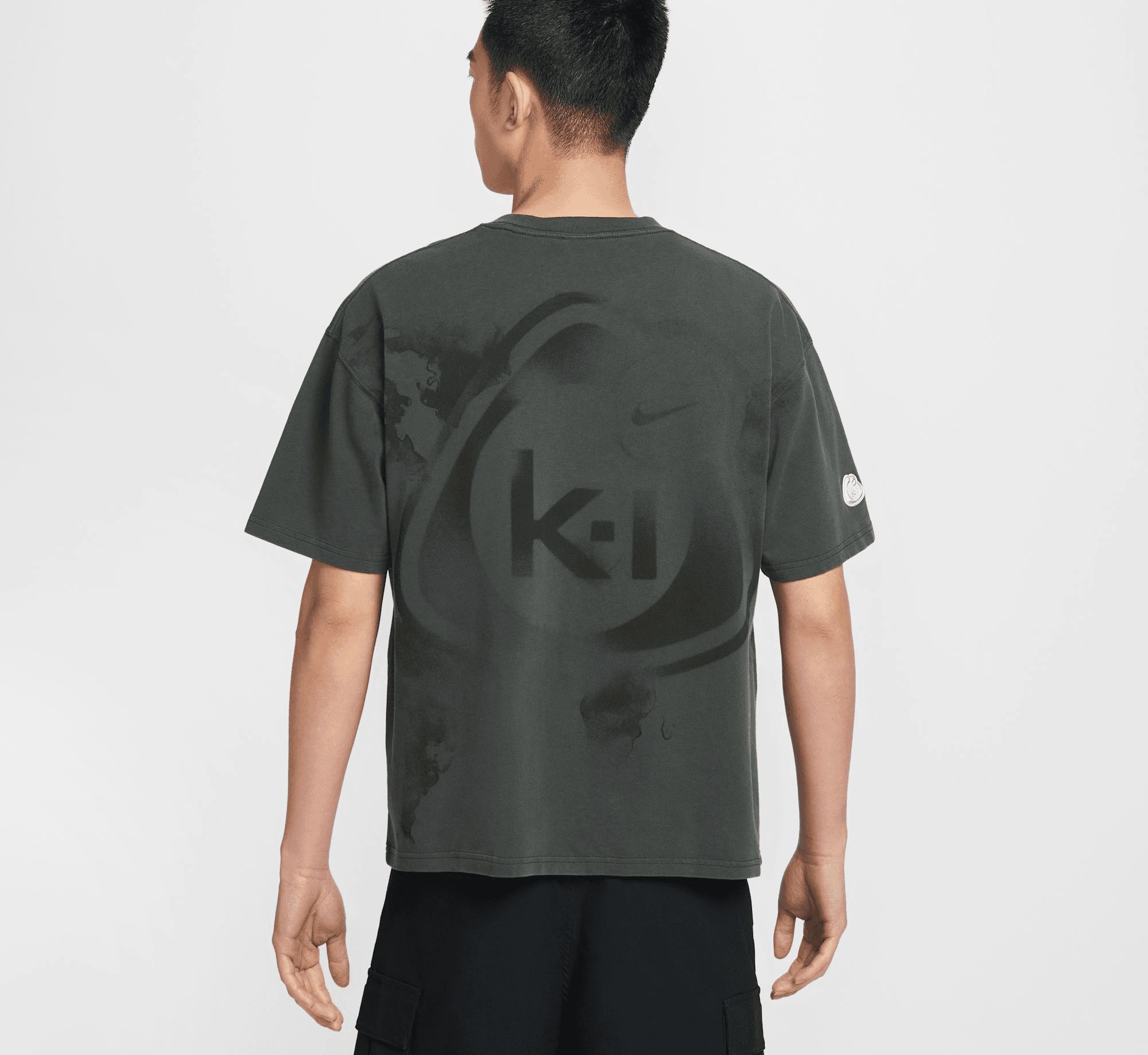 OFFICIAL LOOK: Kids Of Immigrants x Nike T-Shirt 🌎