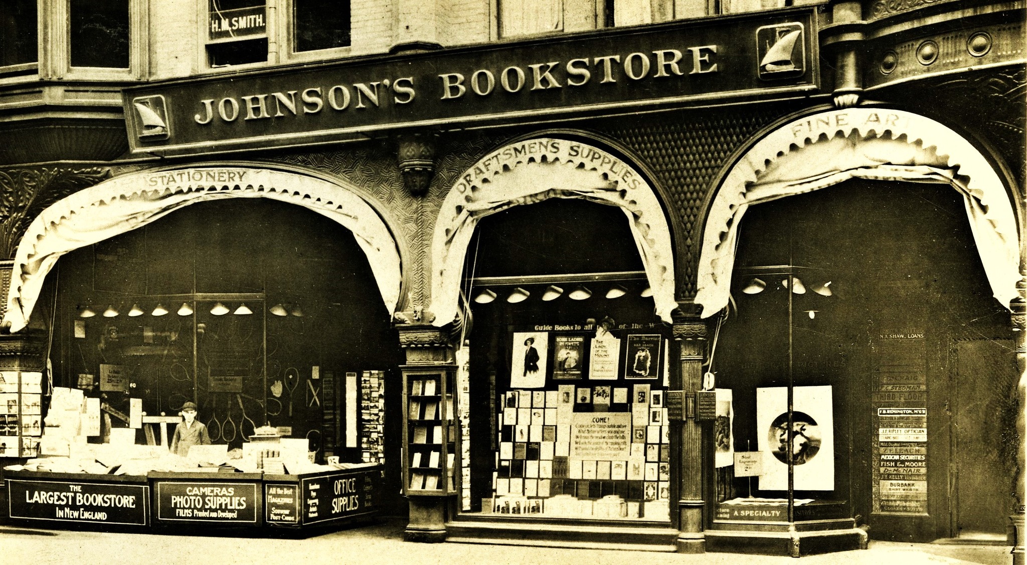 Johnson's Bookstore moved into the Fuller Block at Main and Bridge ...