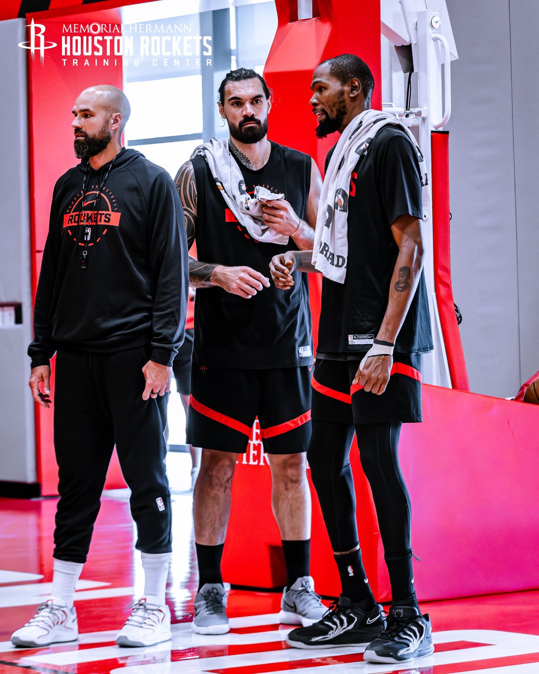 Houston Rockets - Familiar chemistry 🤝 New team KD &... | Facebook