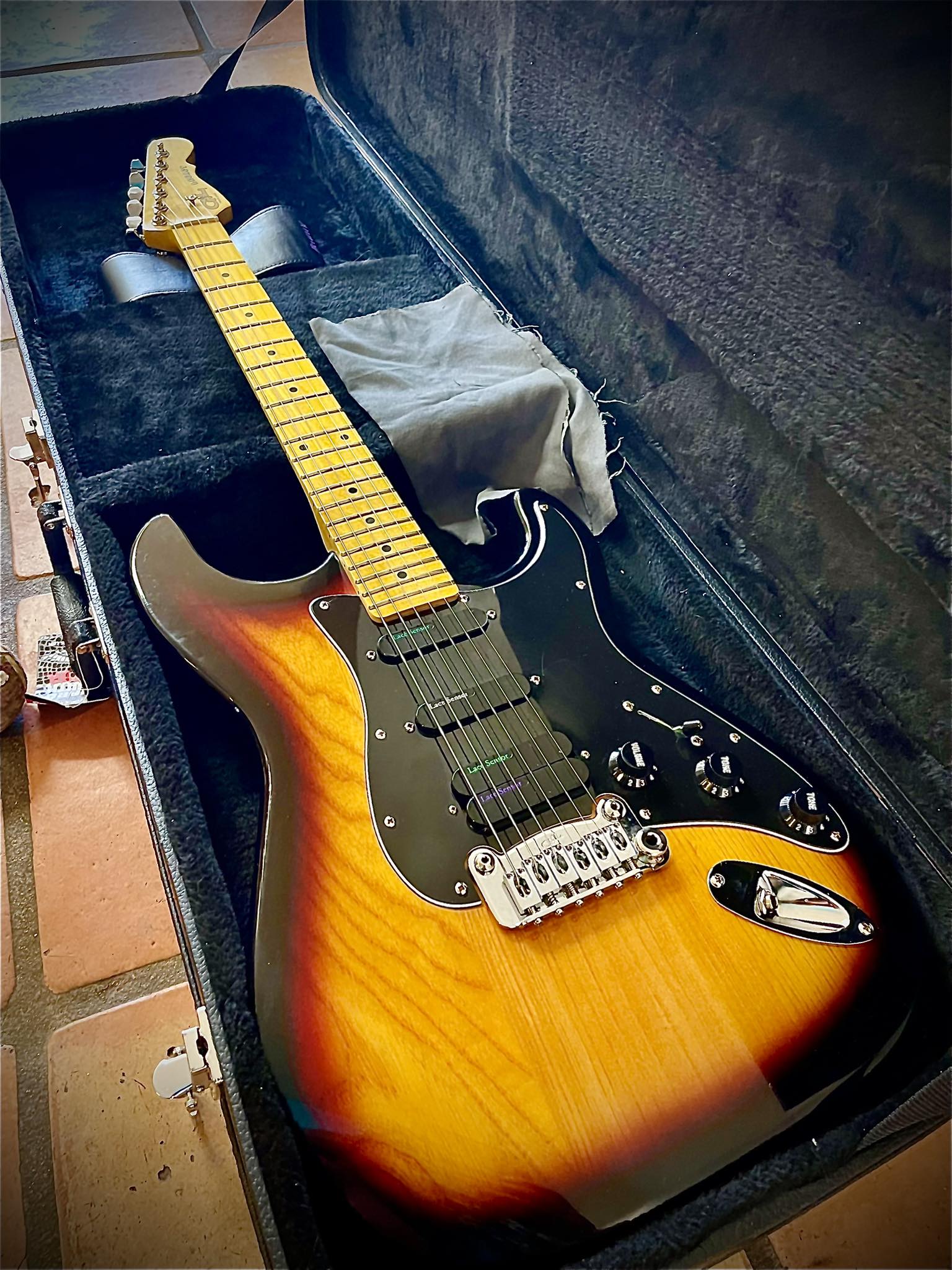 G&L legacy tribute guitar features and upgrades