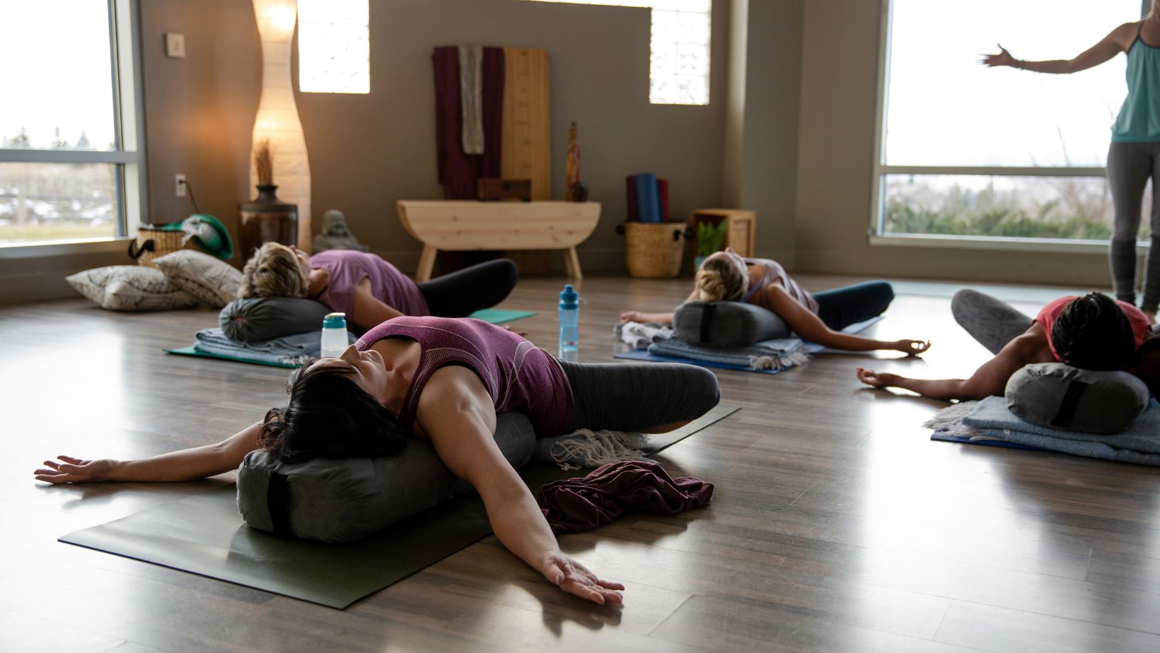 Restorative Bliss: Yoga & Reiki for Deep Renewal