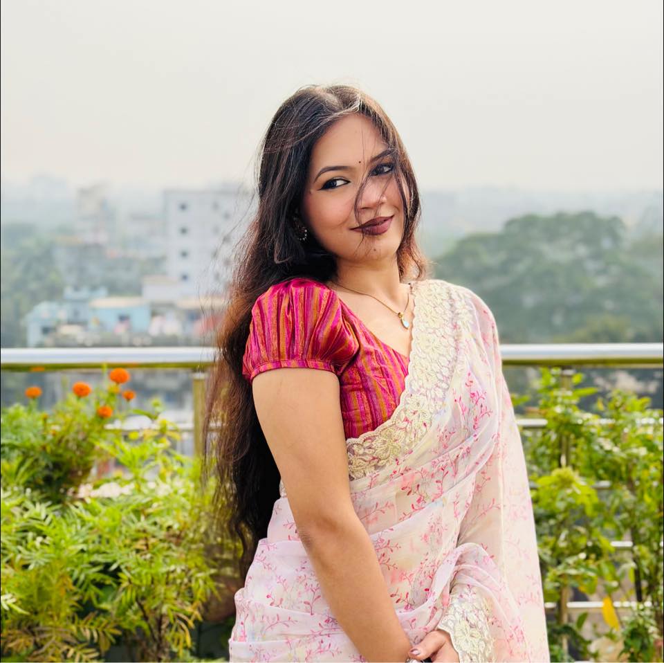 Ritu - সেদিন কি হলো জানো? একটা চড়ুই এসে বললো, আমাদের সে সব দিনের কথা ...