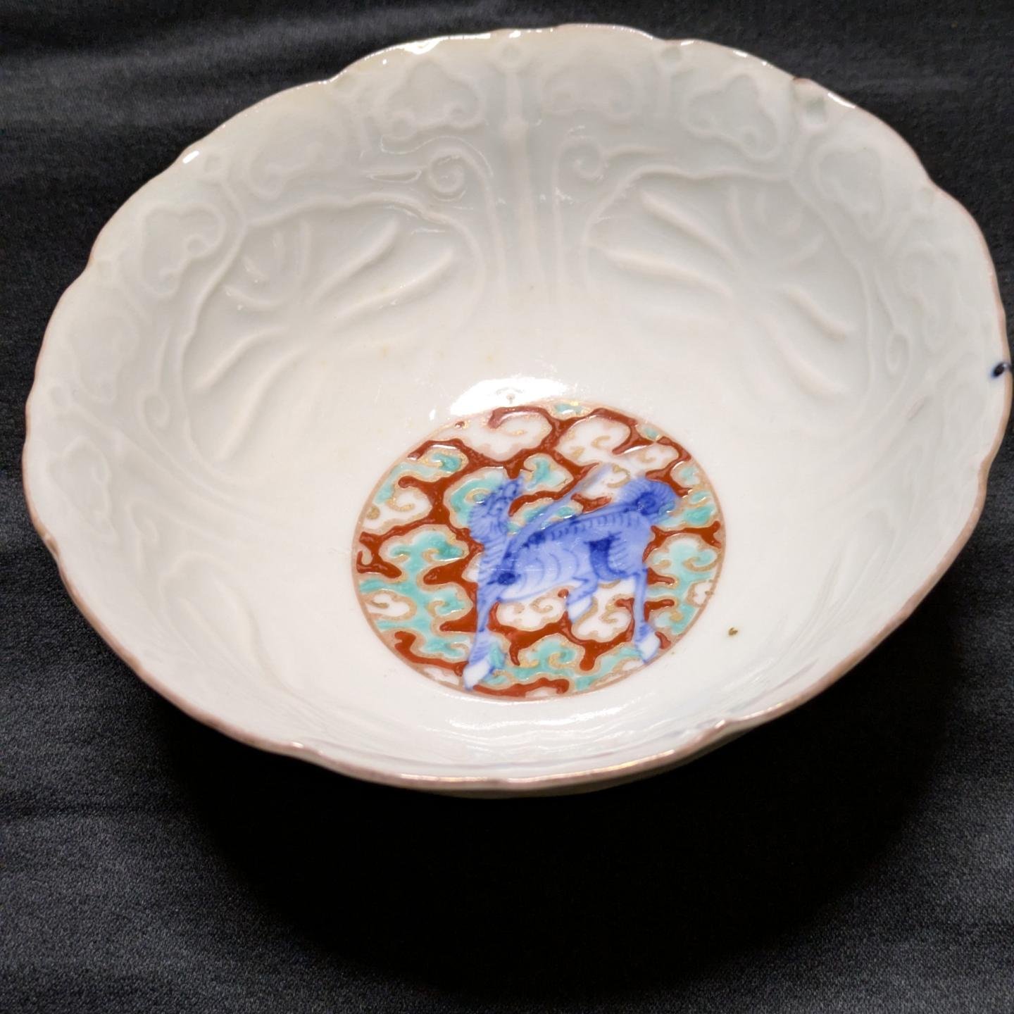 骨董器 古伊万里色絵金彩桃文8寸皿 24cm✕24cm 古伊万里赤絵金彩の存在