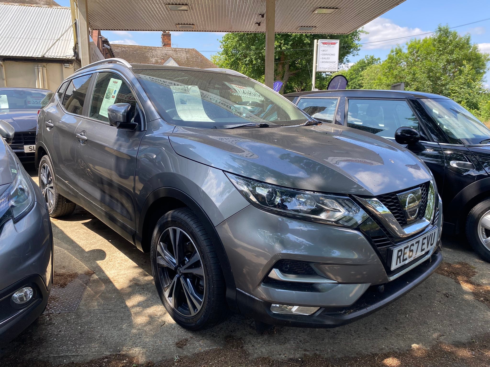 Chequers Cars Chobham - ***** CAR OF THE WEEK ***** 2013 SEAT LEON 1.6 ...