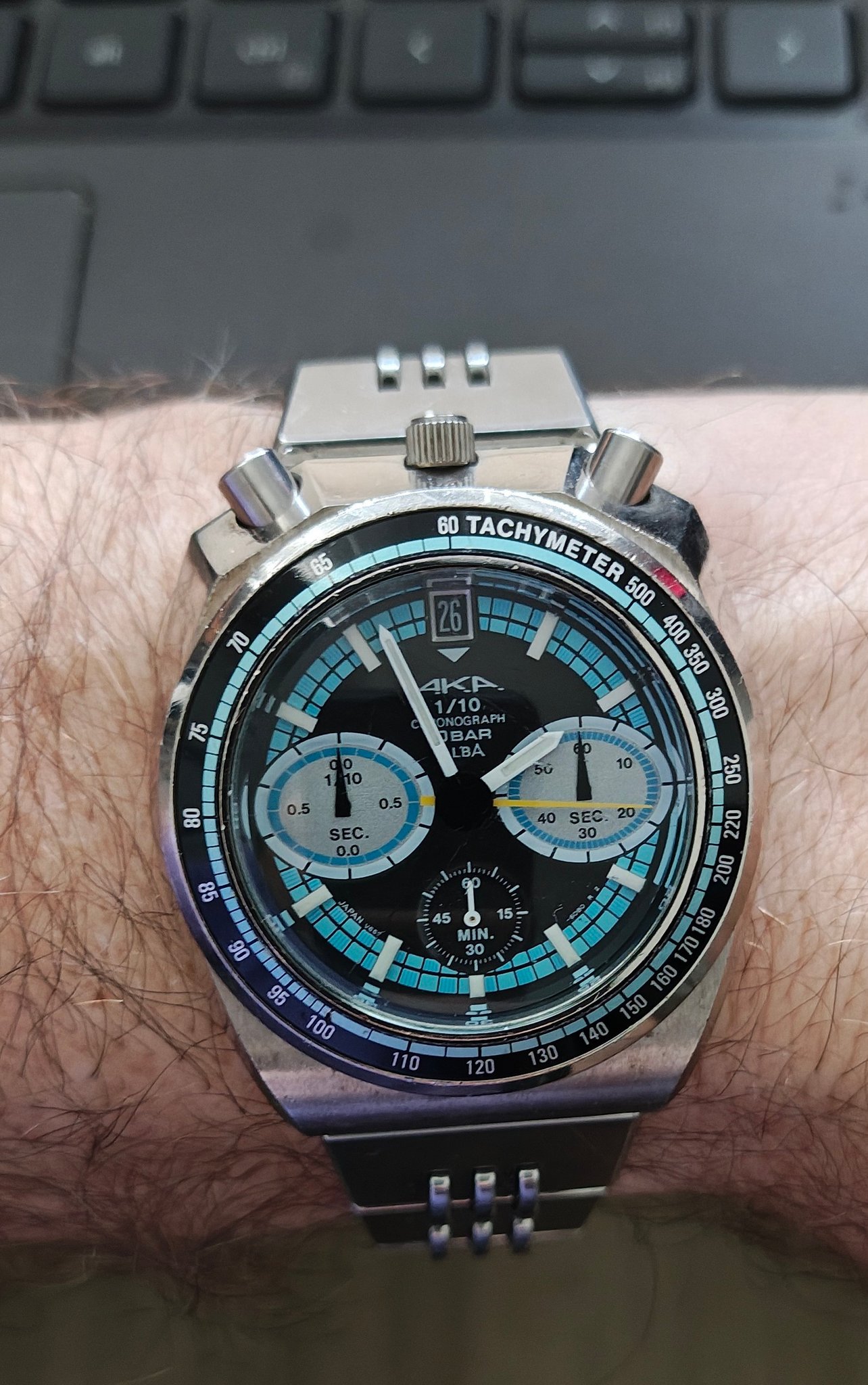Afternoon switch up to a Seiko Alba AKA. Such a neat watch✌️