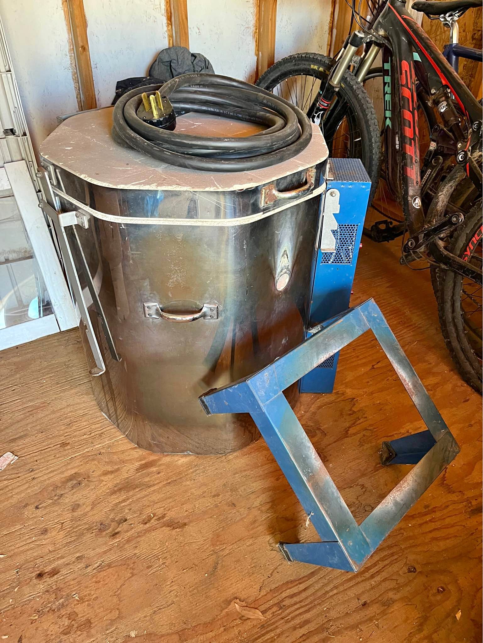 Aim 64K Test/Small Kiln - Kilns - Reno, Nevada | Facebook Marketplace ...