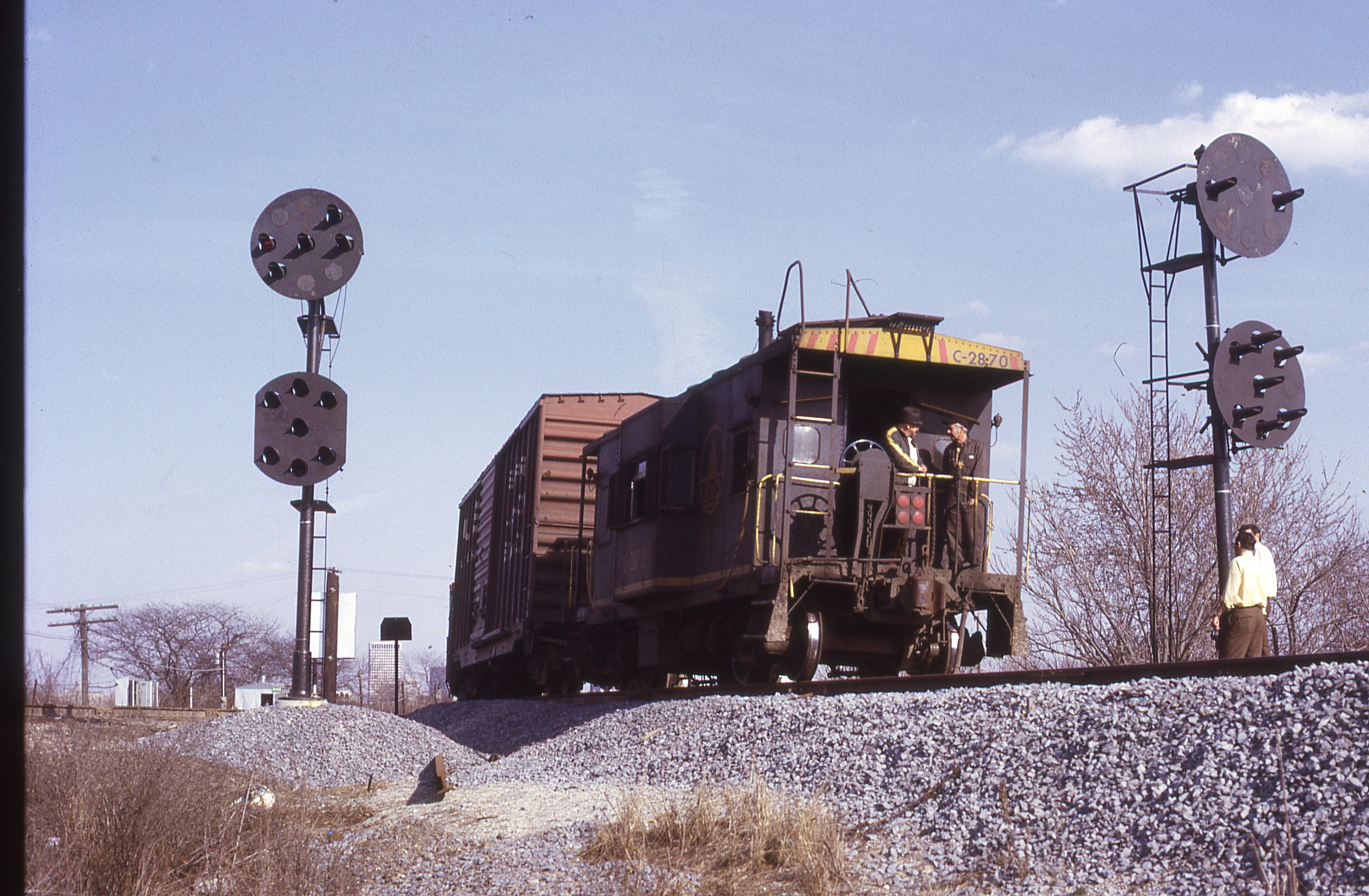 Industrialmodels - 4/73 Paul Geiger shot this train at Columbus OH ...