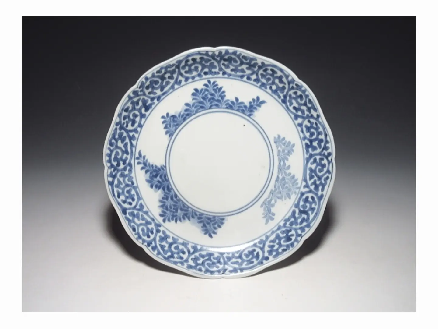 古伊万里　色絵　古九谷　無傷完品　藍九谷　古染付　民芸　民藝　柿右衛門　藍柿 藍九谷、柿右衛門、藍柿右衛門等々、様々な古伊万里をホームページに
