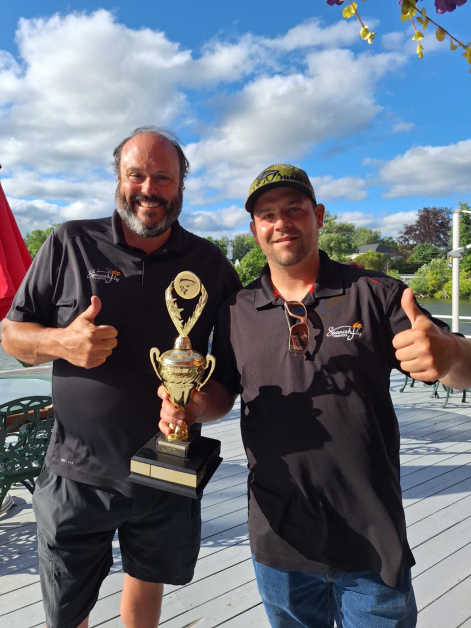 Guide de... - Guide de pêche lac Ontario Spanish Fly Charters