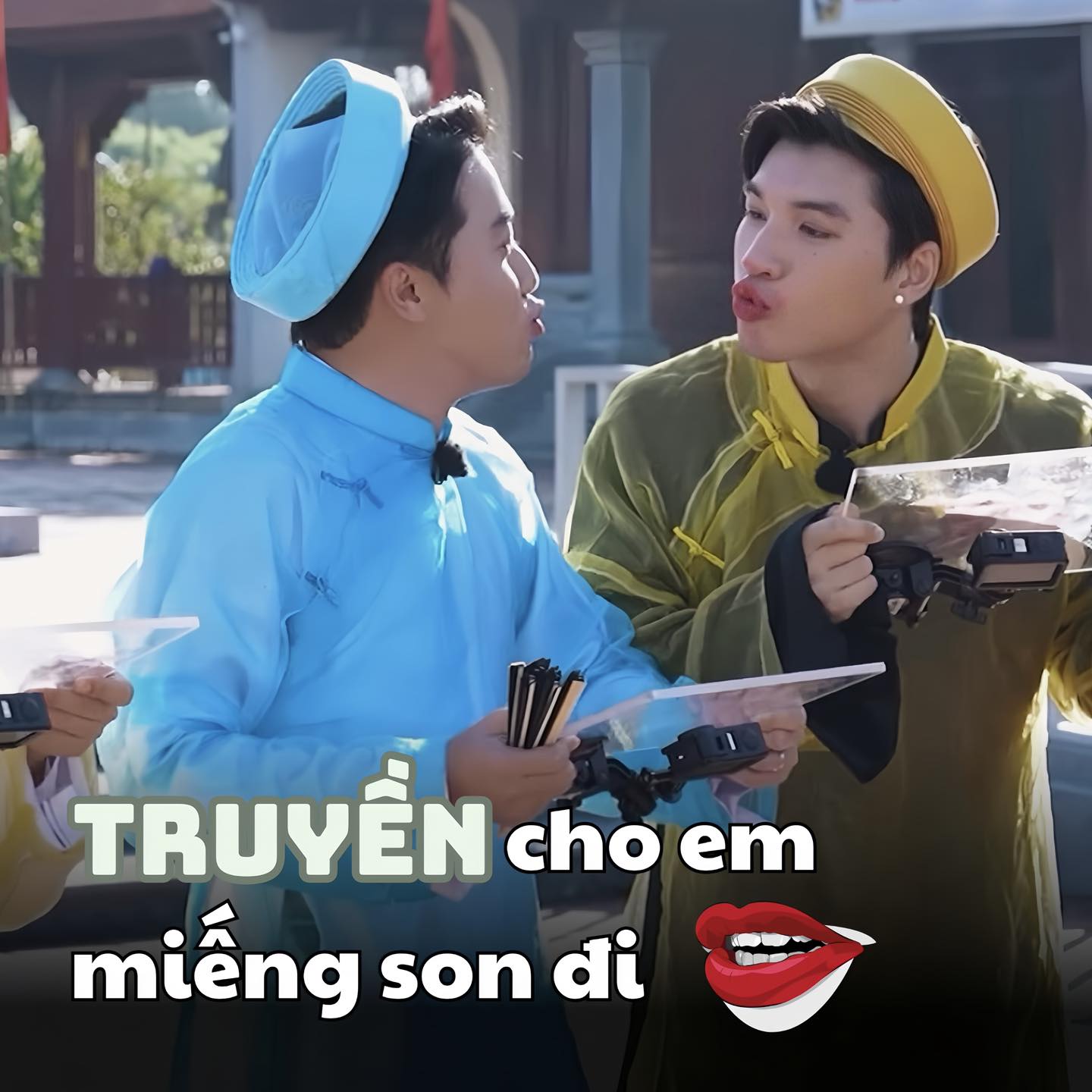 CrisDevilGamer - Híu ơi em hư lắm rồi… Tắt máy quay là anh hun em rồi ...