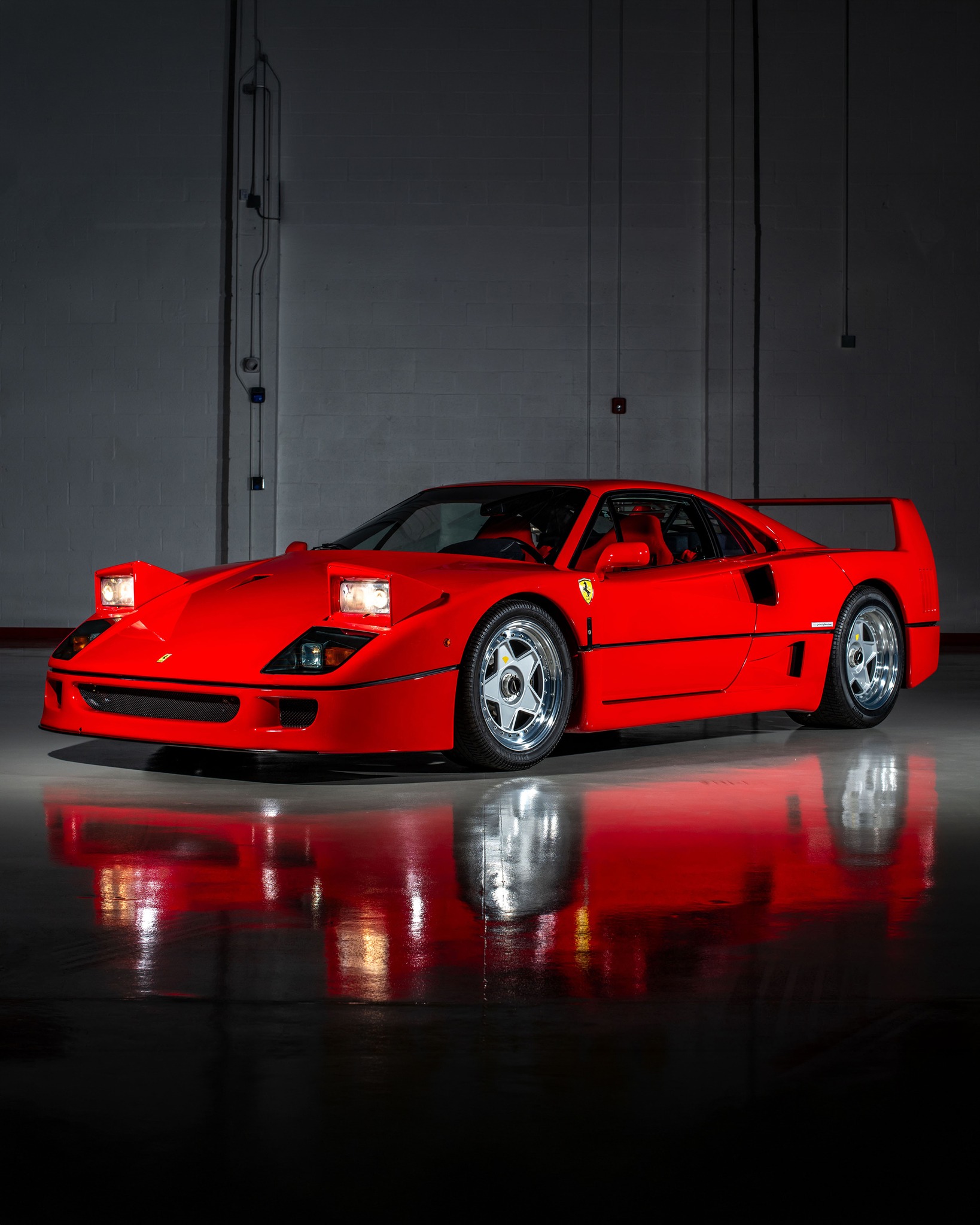 Showing just 1,418 kilometers from new, this ultra late 1992