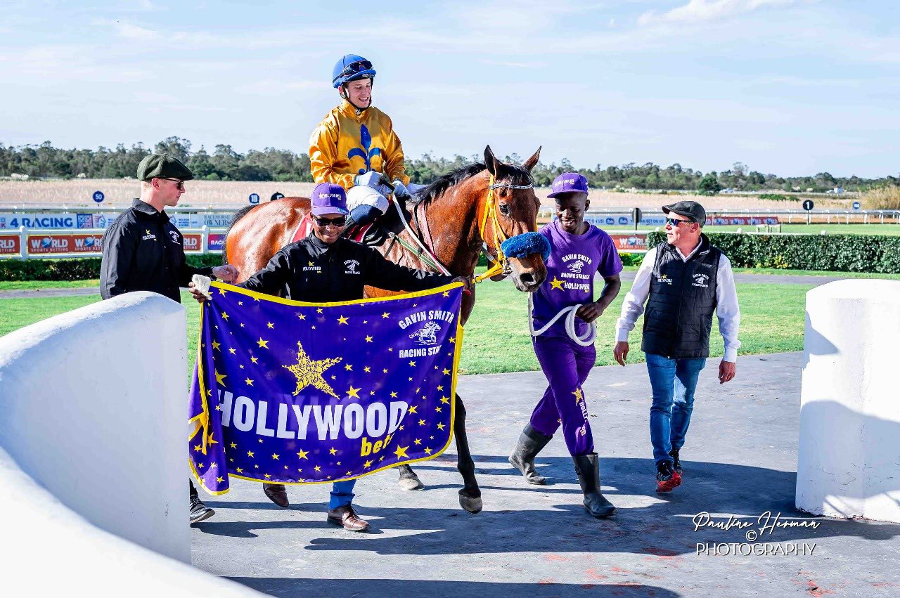 Gavin Smith Racing Stables... - Gavin Smith Racing Stables