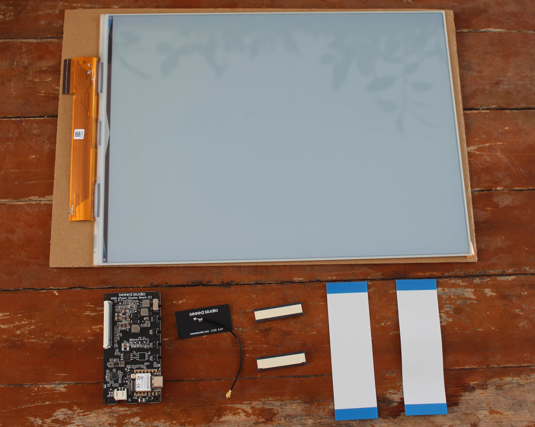 Waveshare 7 inch 4 Color E-Ink Display 800x480 E-Paper with Hat