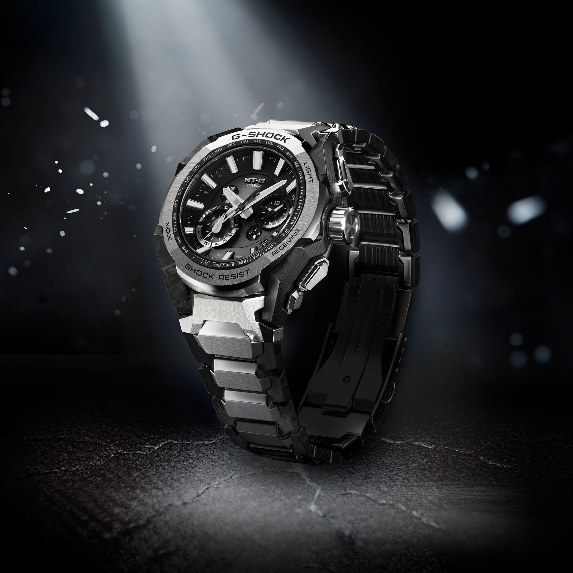 Strength meets precision. The new MTG-B4000 fuses stainless steel 