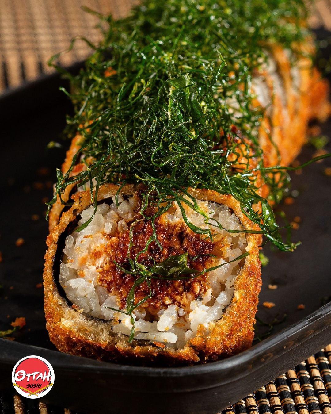 Ottah - Hot roll no ponto. 🔥 Tem aqui no Ottah Sushi. Almoço RÁPIDO ...