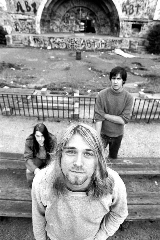 Nirvana in New York, 1990. #AmantiDelRock