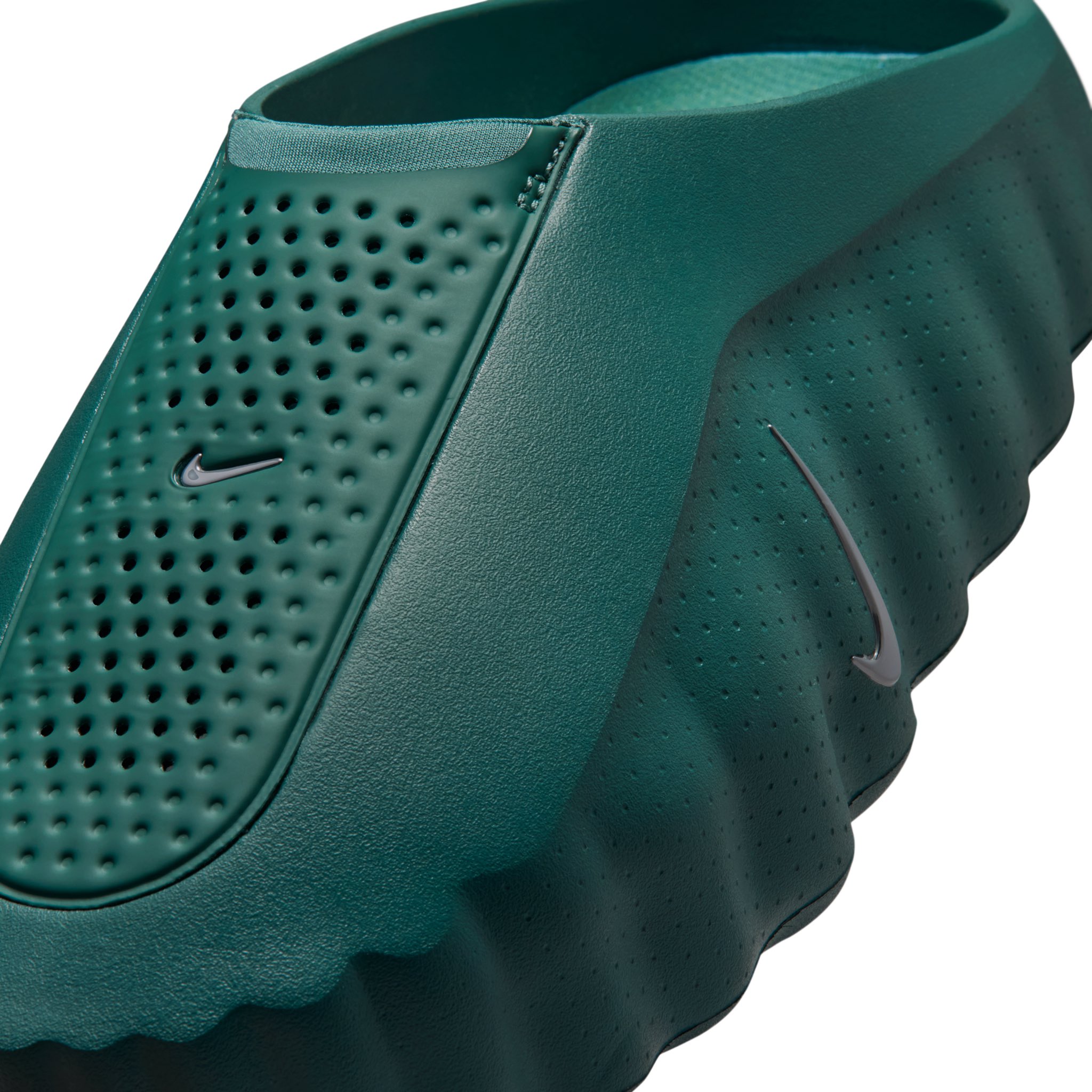 OFFICIAL LOOK: Nike Mind 001 