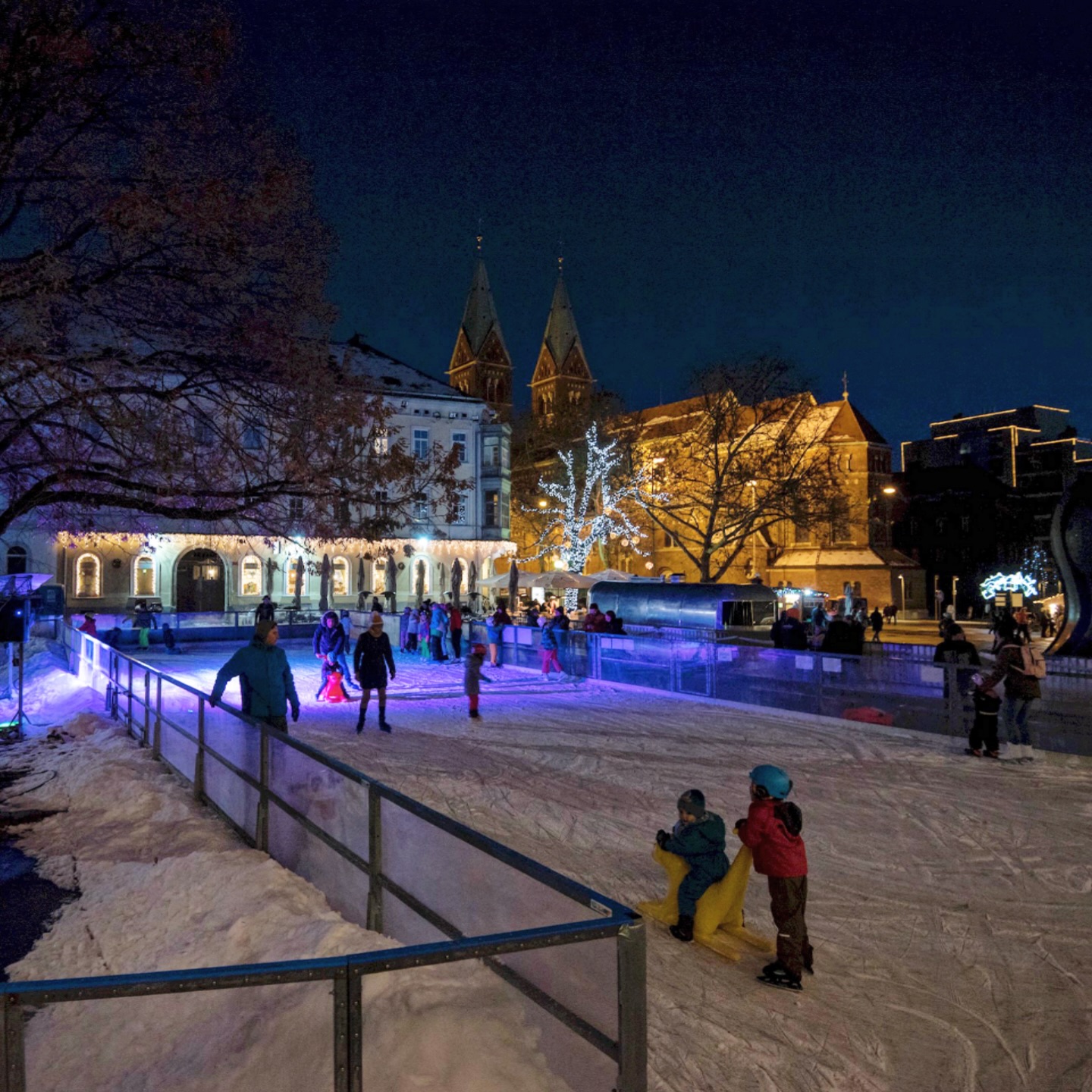 Hotel - ⛸️ Magical Ice Rink in Maribor ⛸️ In the very ️ of Maribor’s ...