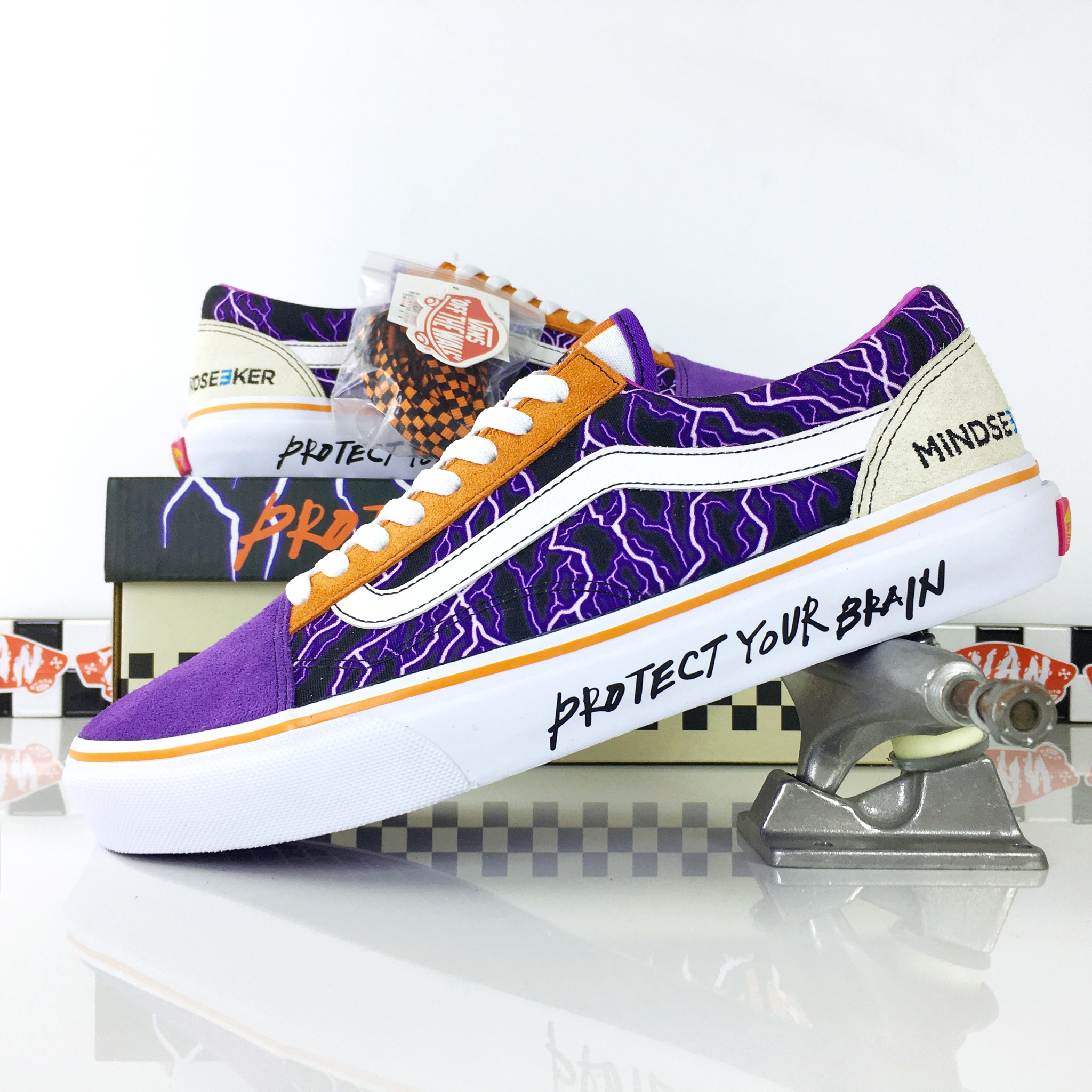 ☆ Vans x Mindseeker V.2 LIGHTING [ BOX ] [ RARE
