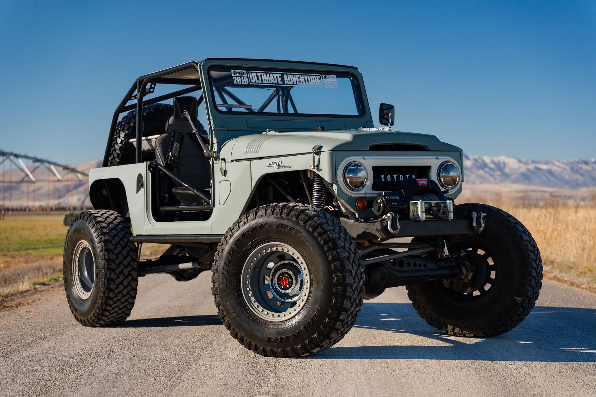 350-Powered 1968 Toyota Land Cruiser FJ40 5-Speed