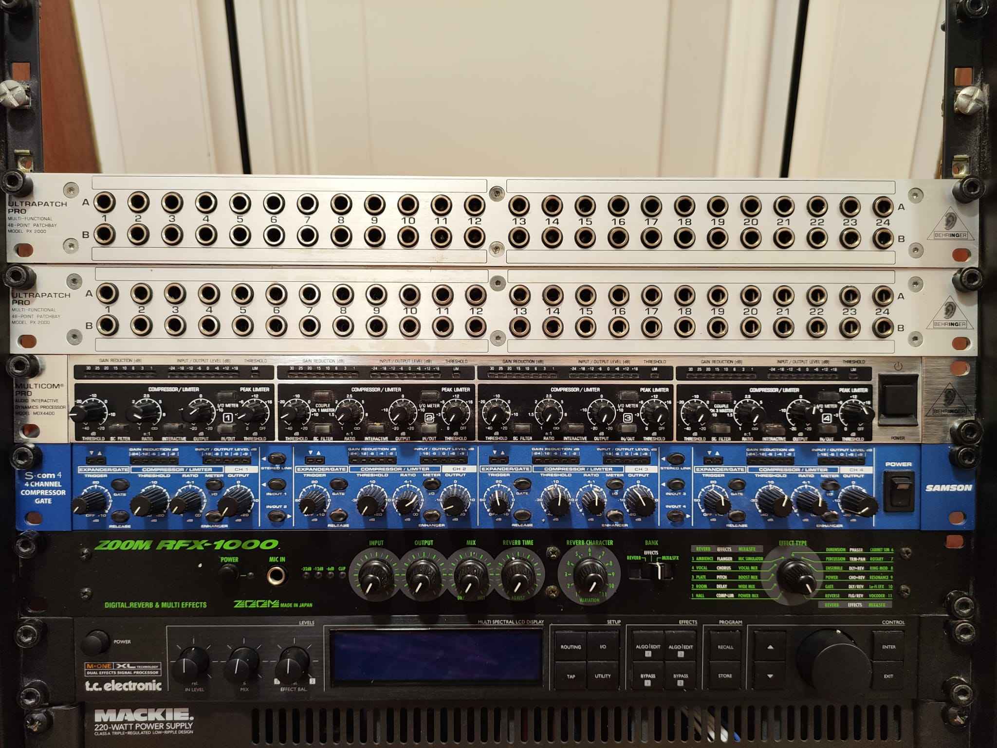 🎛️ Pro Audio Studio Rack Setup – 4ch Compressors, Multi-FX, Patchbay ...
