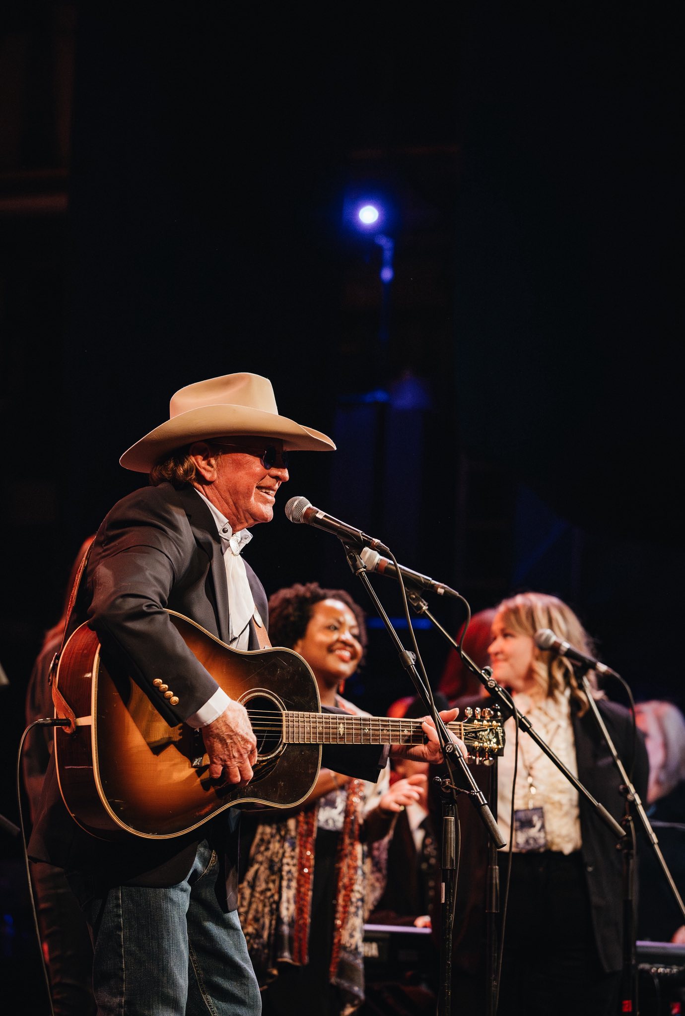 Paramount - Sold out, standing ovations, and a whole lot of Texas love ...