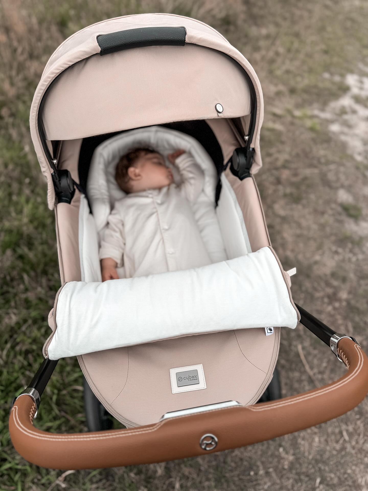 uppababy bassinet sale VISTA V3 + V3 Bundle Model Family:Cannondale R600 Linea Platinum Passeggio Made from durable BERGHAUS ATLAS