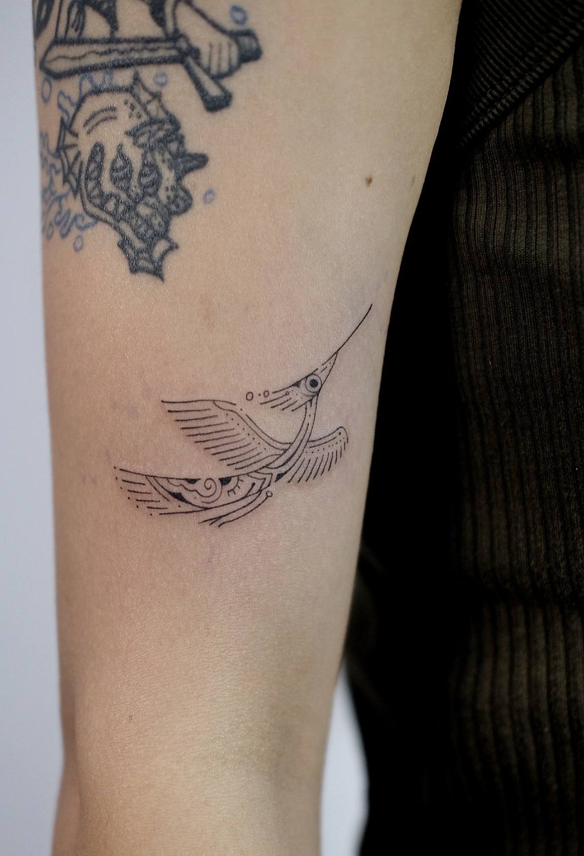 HandXăm Tattoo - Hình tượng Chim Lạc kết hợp với cờ Việt... | Facebook