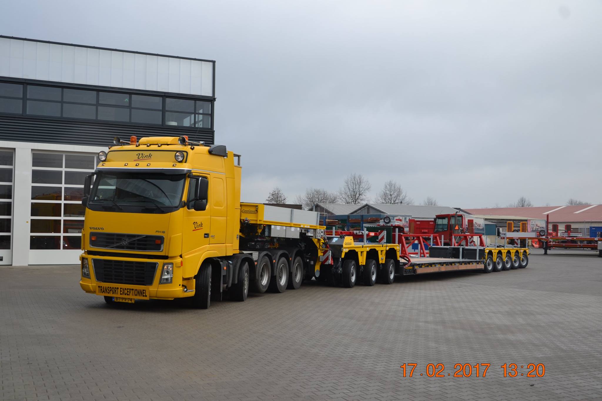 New delivery of this magnificent 2-axle EURO-PX low loader to our