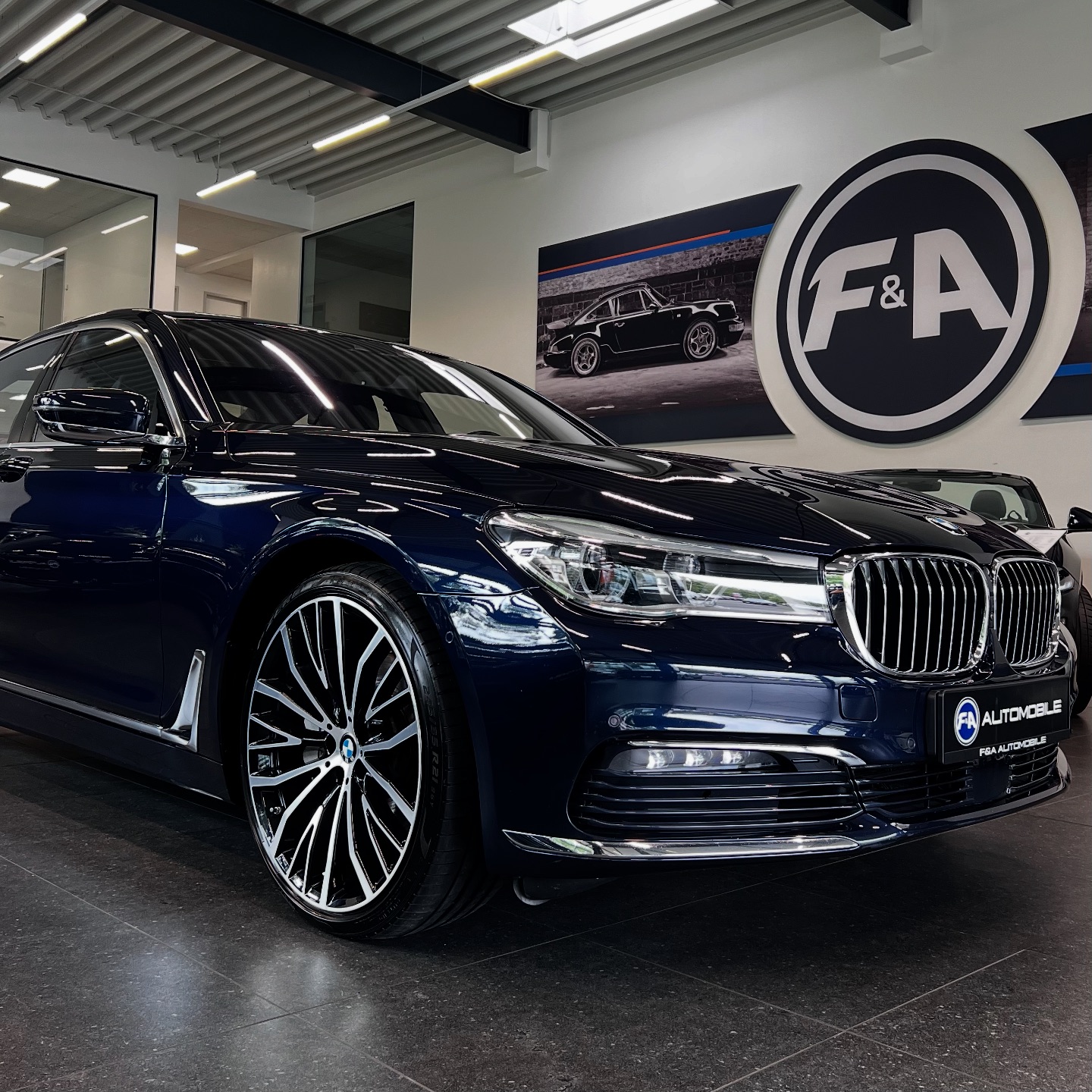 F A Automobile Gmbh Co Kg