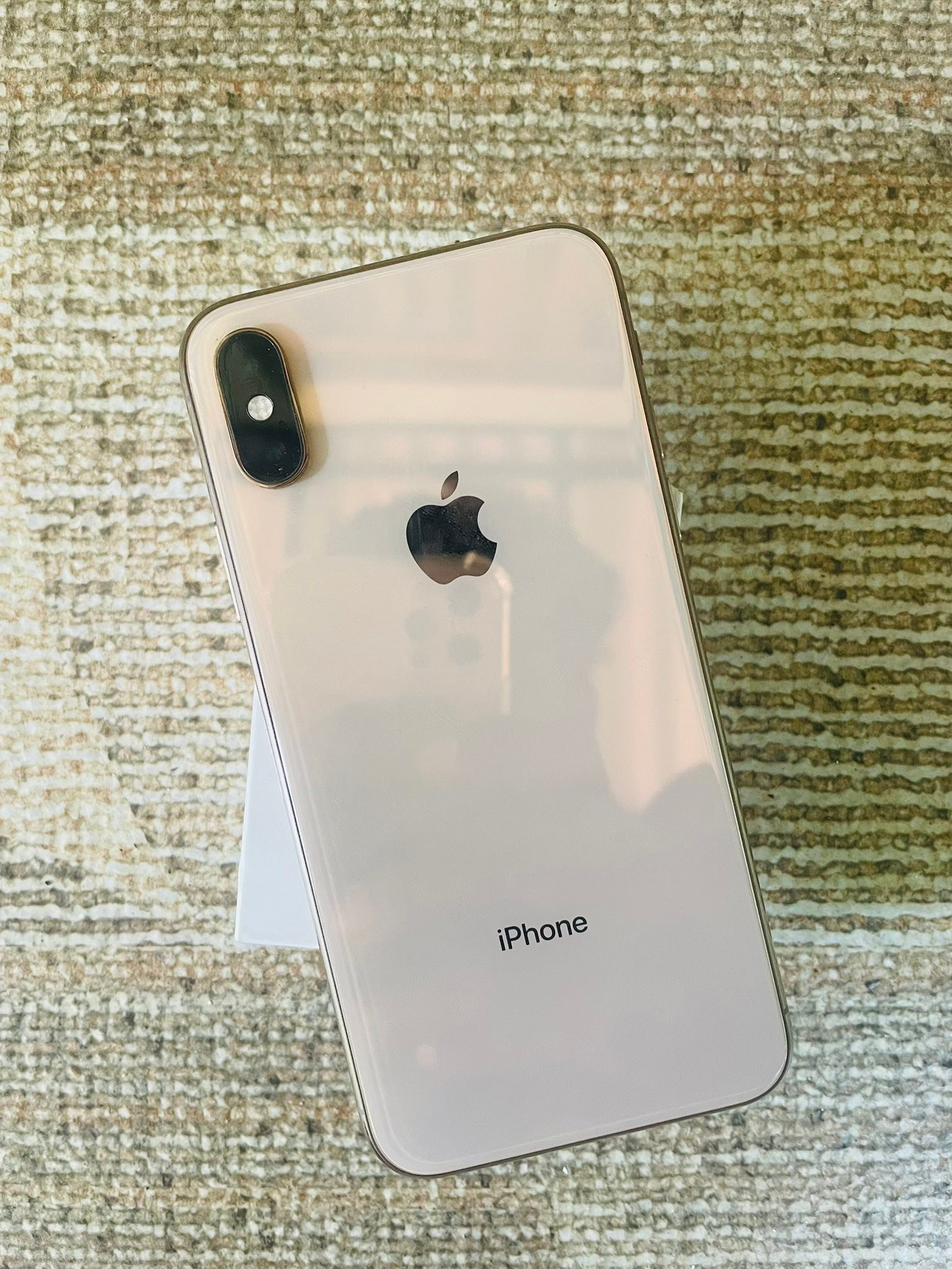 Apple xs256 Ex ok ..android only CH32 iPhone il 80 9:20 Home Find 