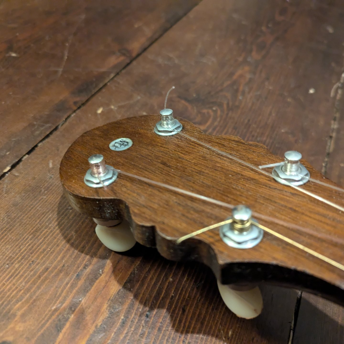 Wunderkammer Musical Instrument Co. - Hand-rubbed shellac sunburst ...