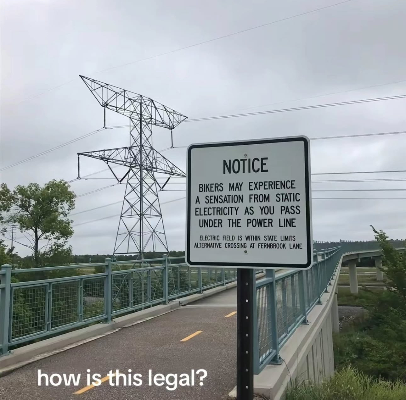 Chills - Creepy signs you have to see 😳 📷: thescaryfacts | Facebook