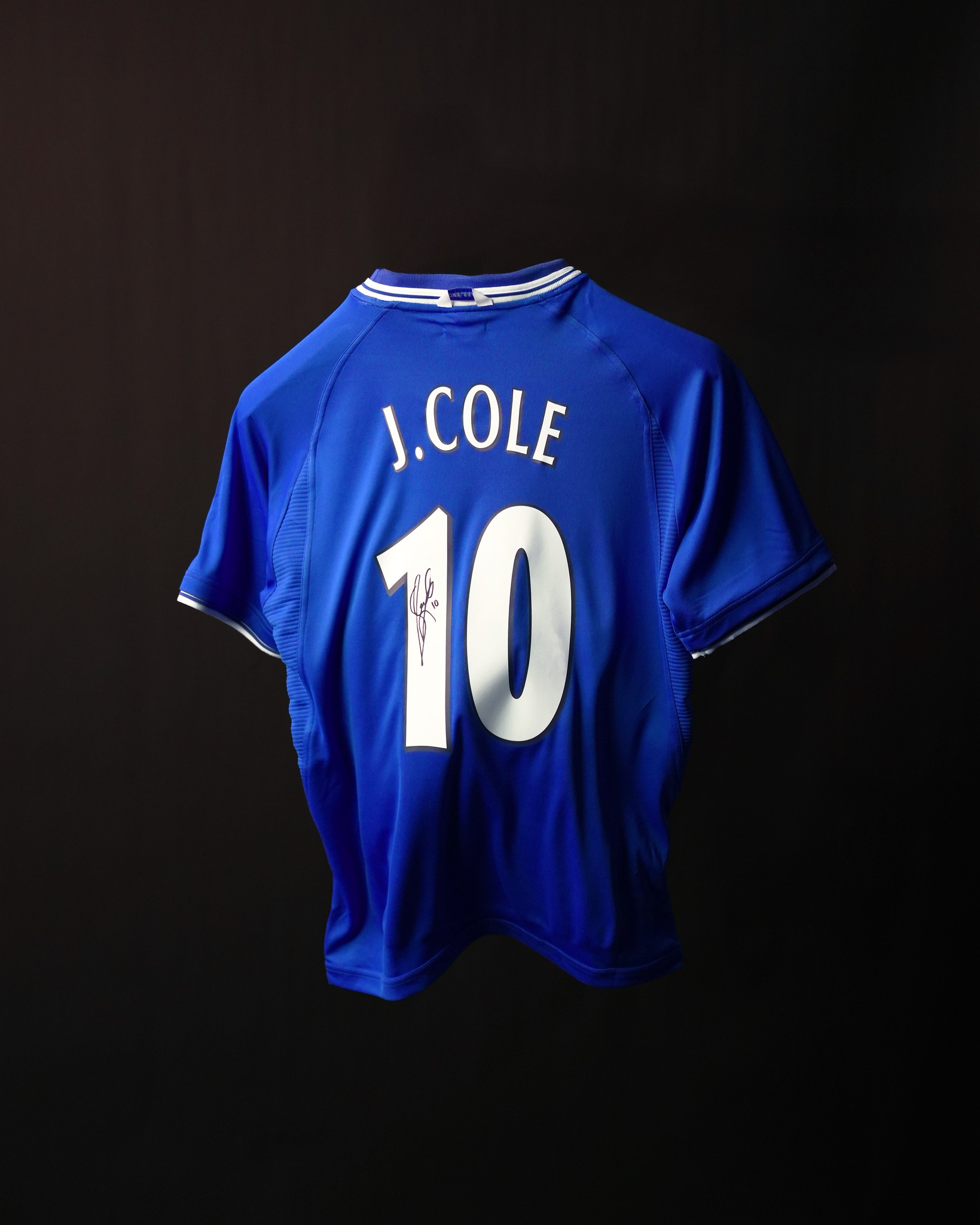 Hand-signed by Chelsea legend Joe Cole🔵✍️ #cole #joecole