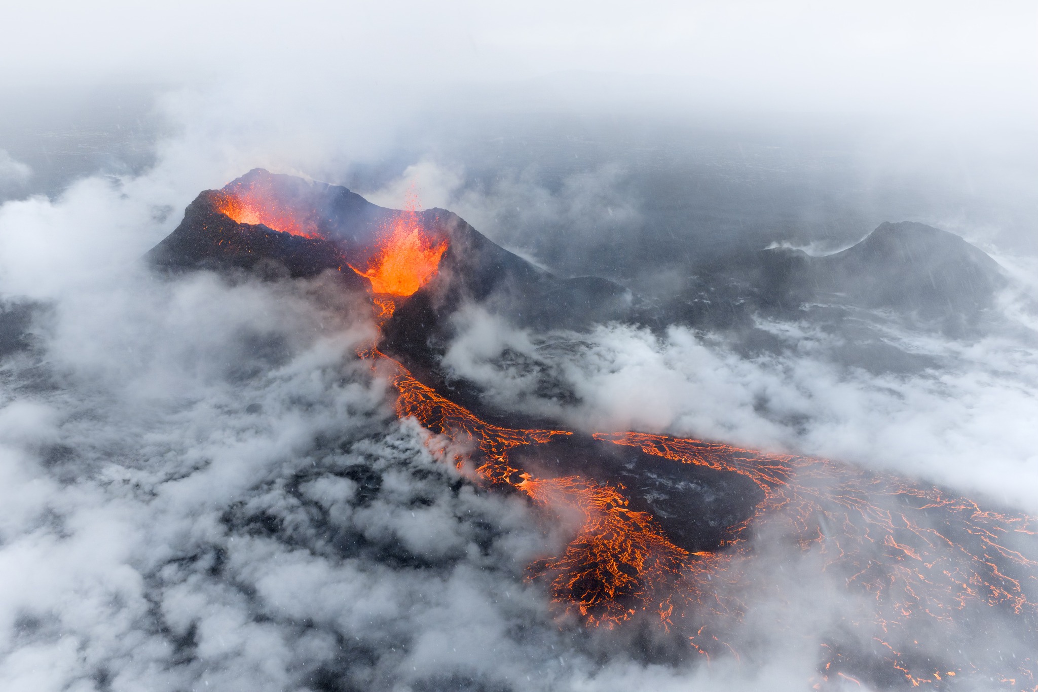 Jeroen - I captured this on July 25th 2025 during the 9th eruption