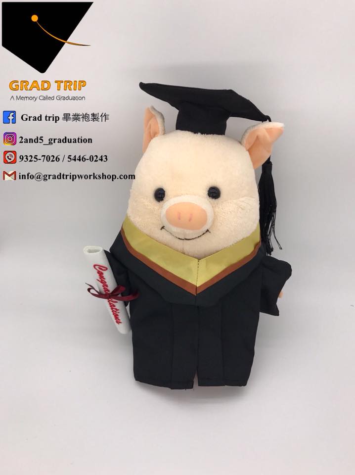 Grad - 豬仔同大家講：congratulations 喲 😝 📞Whatsapp: 9325-7026 / 5446-0243 #畢業公 ...