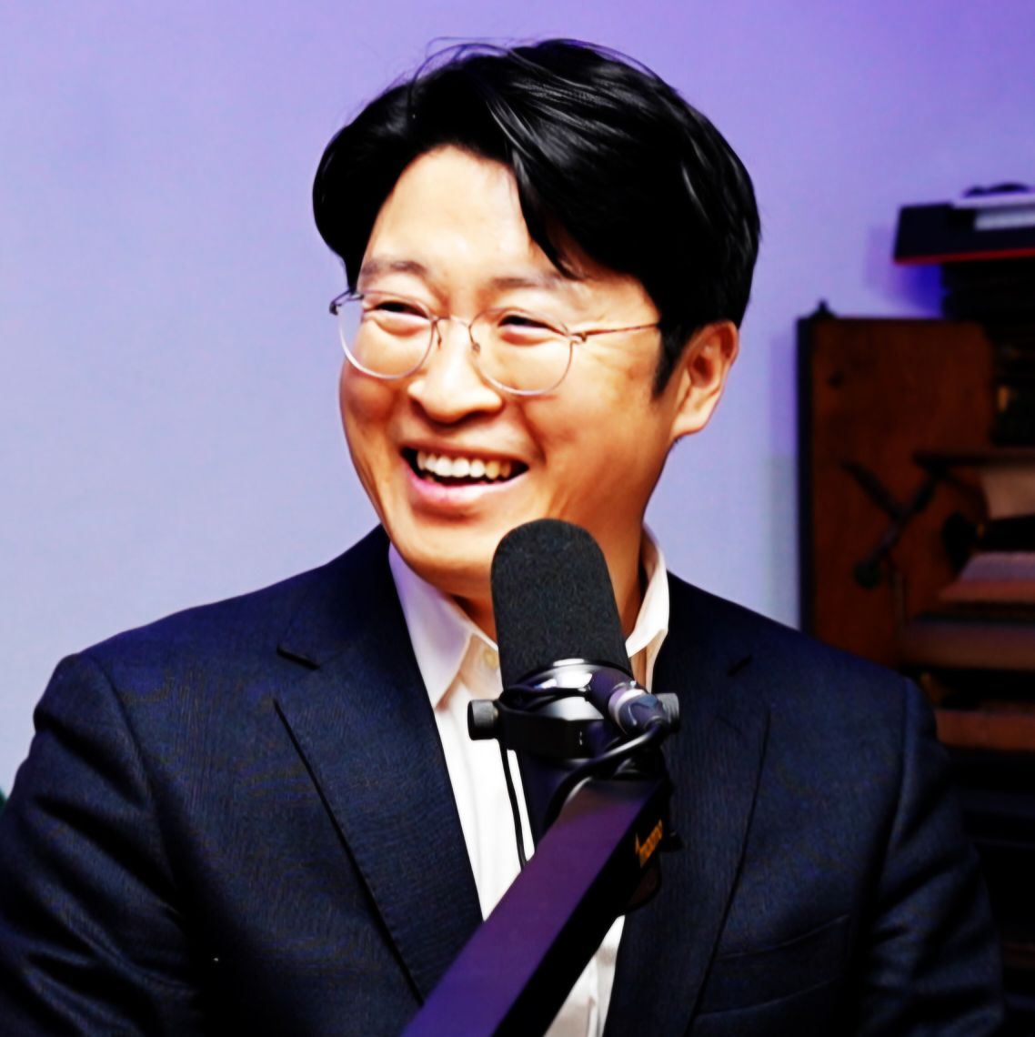 류제화 - 하정우 전 수석이 부산 북갑 민주당 지역위원장에 지원한다는 기사가 난 게 불과 나흘 전이다.... | Facebook