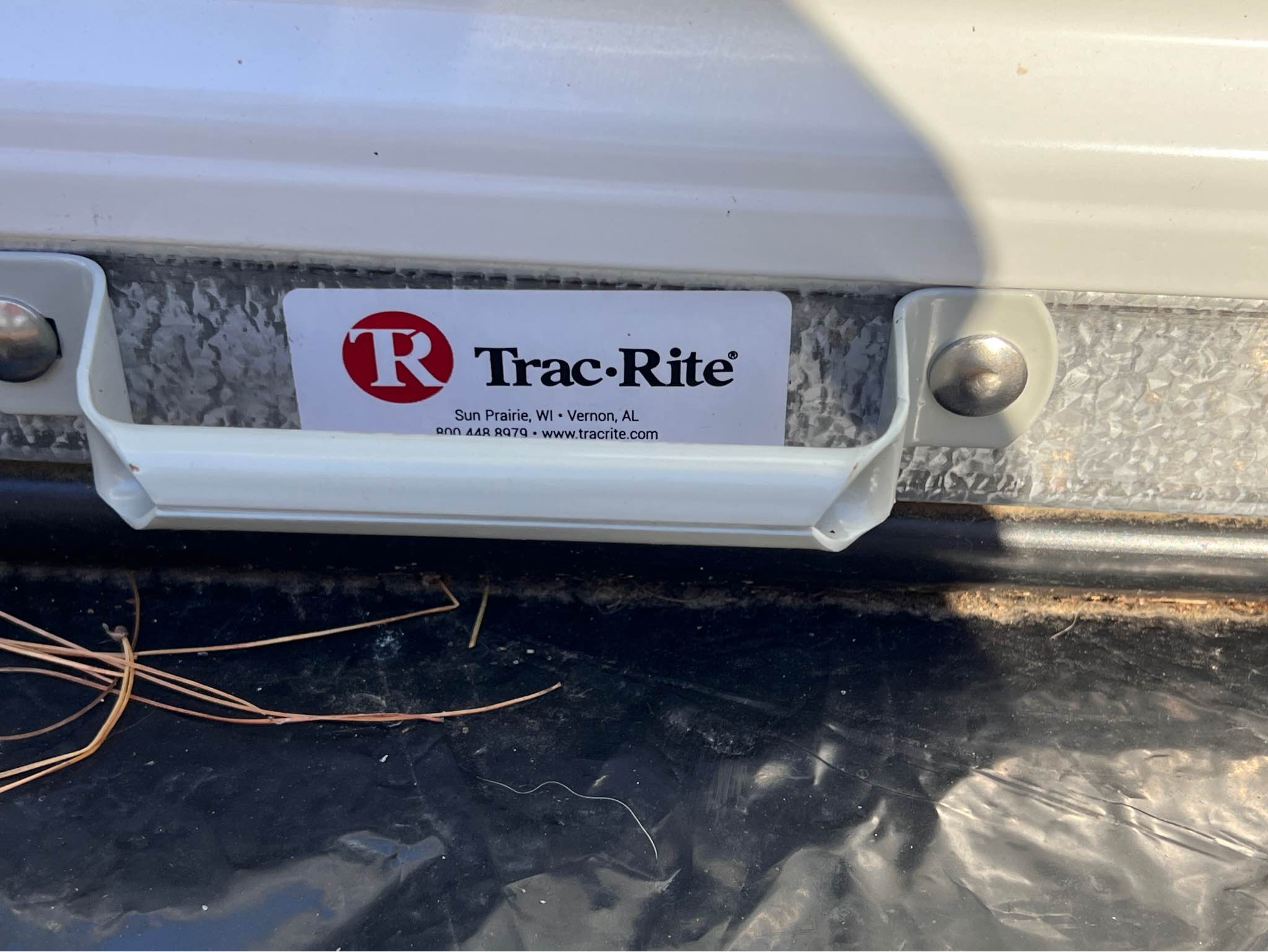 Trac-Rite model 944 - 9’x8’ Roll Up Door - Fencing - Crossville ...