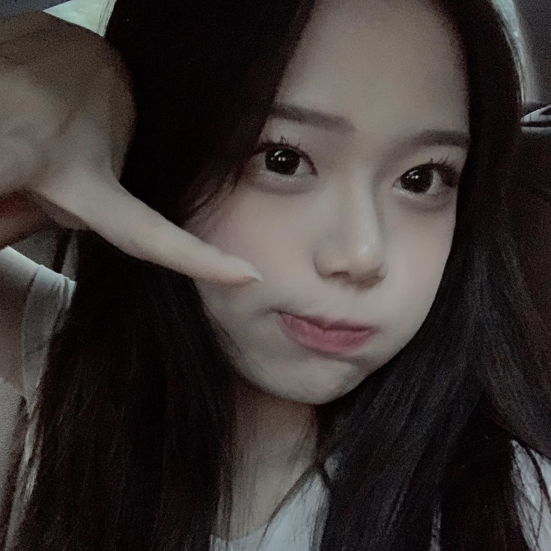 비주얼 갤러리 - ️존예 여고생 이서윤님 ️ 외모 너무 부럽다ㅜㅜ💕💕💕💕 @leeseoyoon_1101 | Facebook