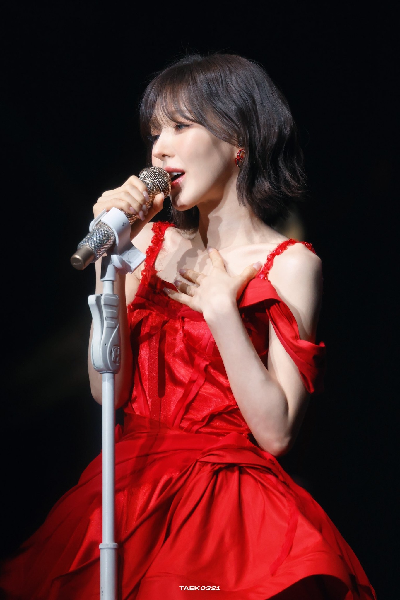 RedVelvet ウェンディ W:EALIVE ソロコン 台北 入場トレカ Red Velvet」ウェンディ、初のソロワールドツアー『W:ealive