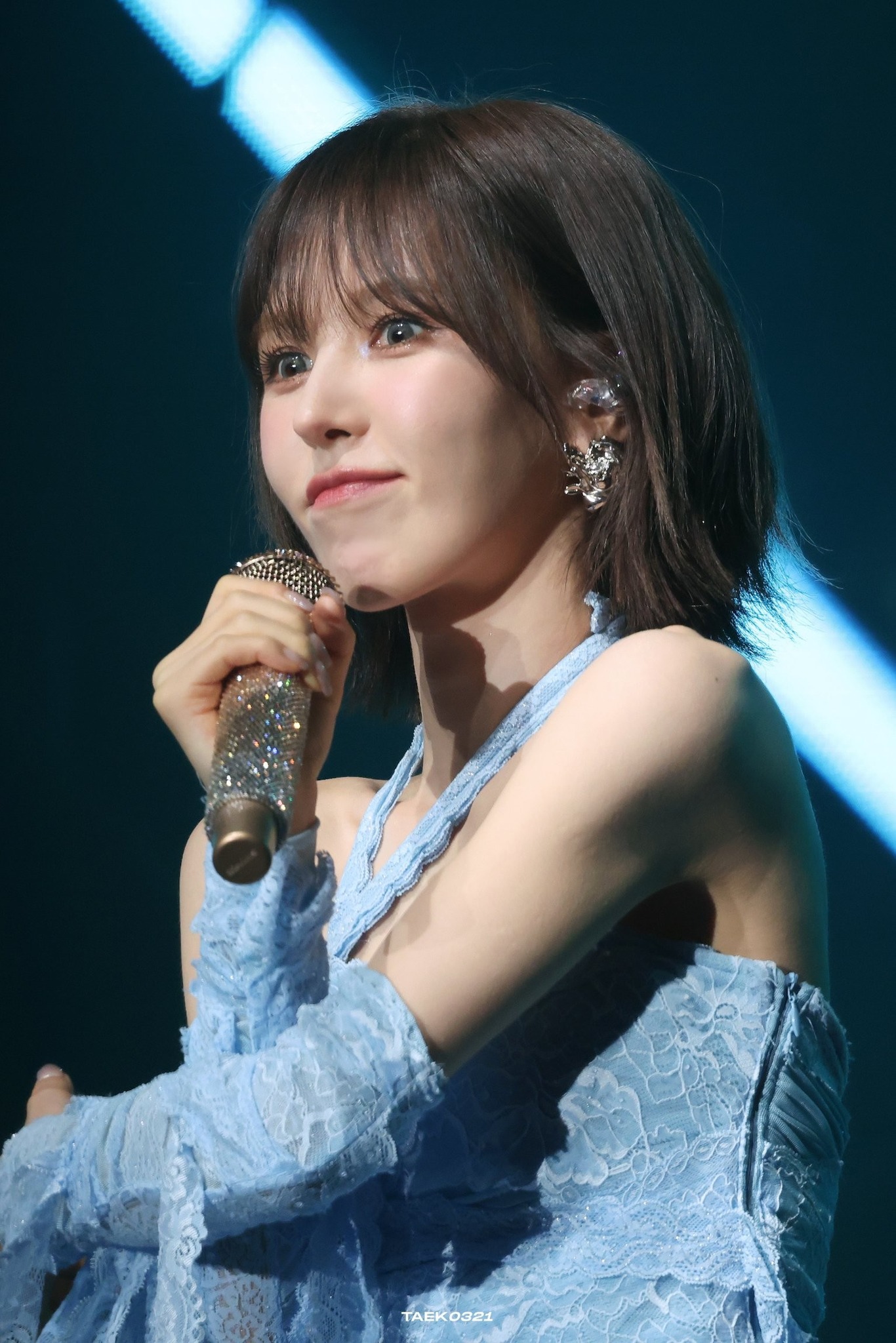 251003 Wendy <W:EALIVE> IN TAIPEI 🥰💙💫
