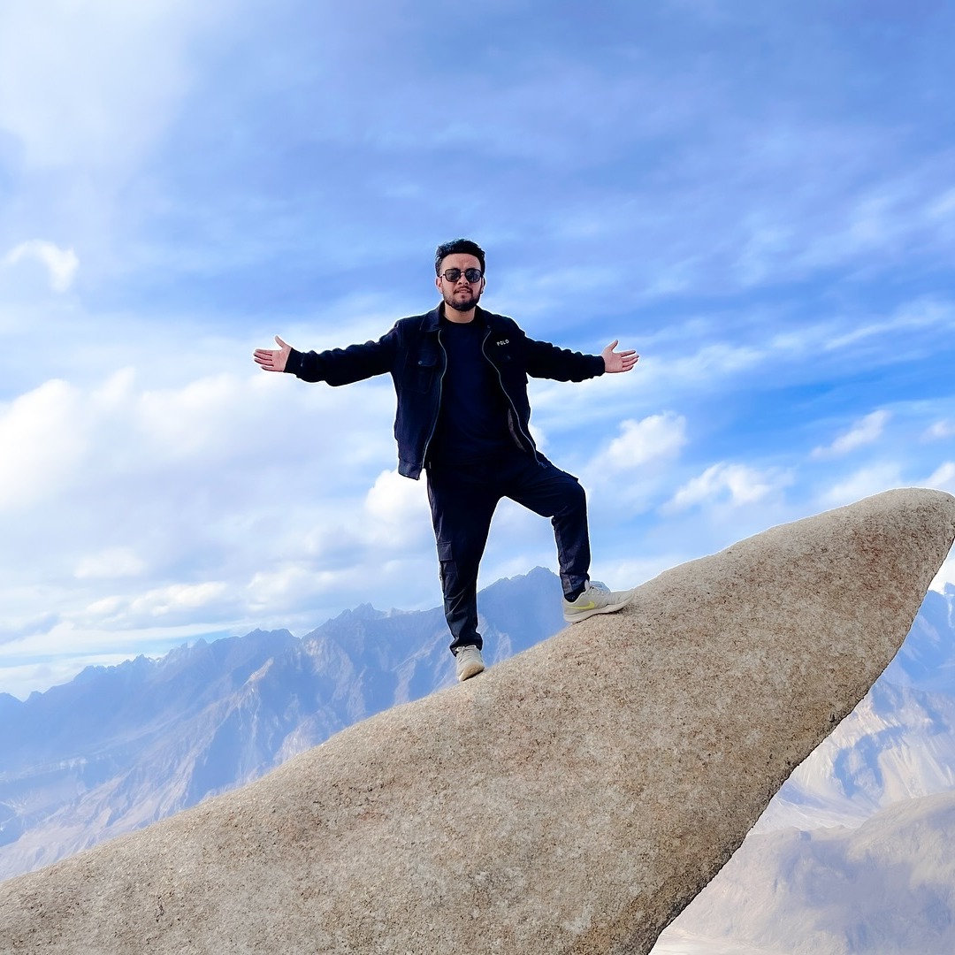 Rahber Ke Farman Par Jan Be Qarban Hai 🇮🇷😍 : : #skardu #i̇ran #khomeini ...
