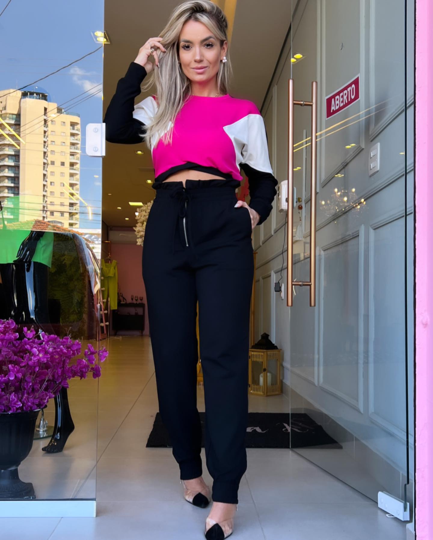 Boutique Ana K - Arraste para o lado para ver os detalhes....