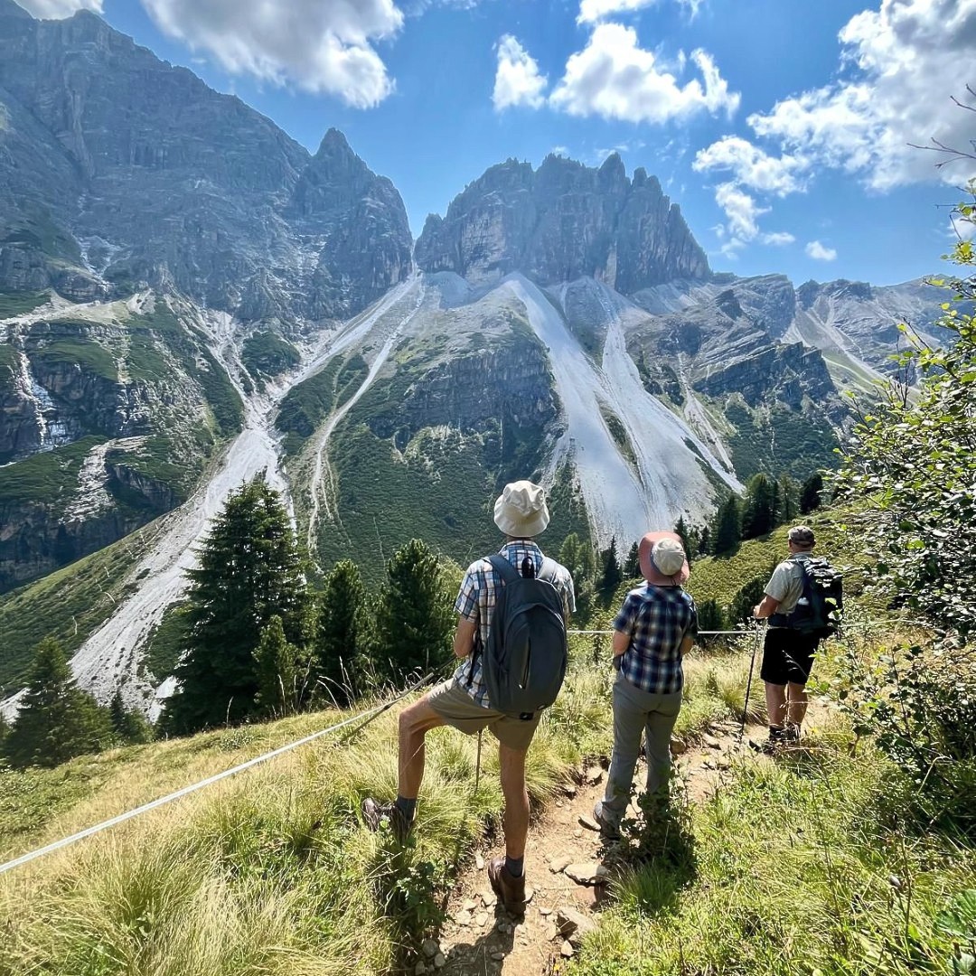 inghams-walking-experience-the-beauty-of-austria-on-our-facebook