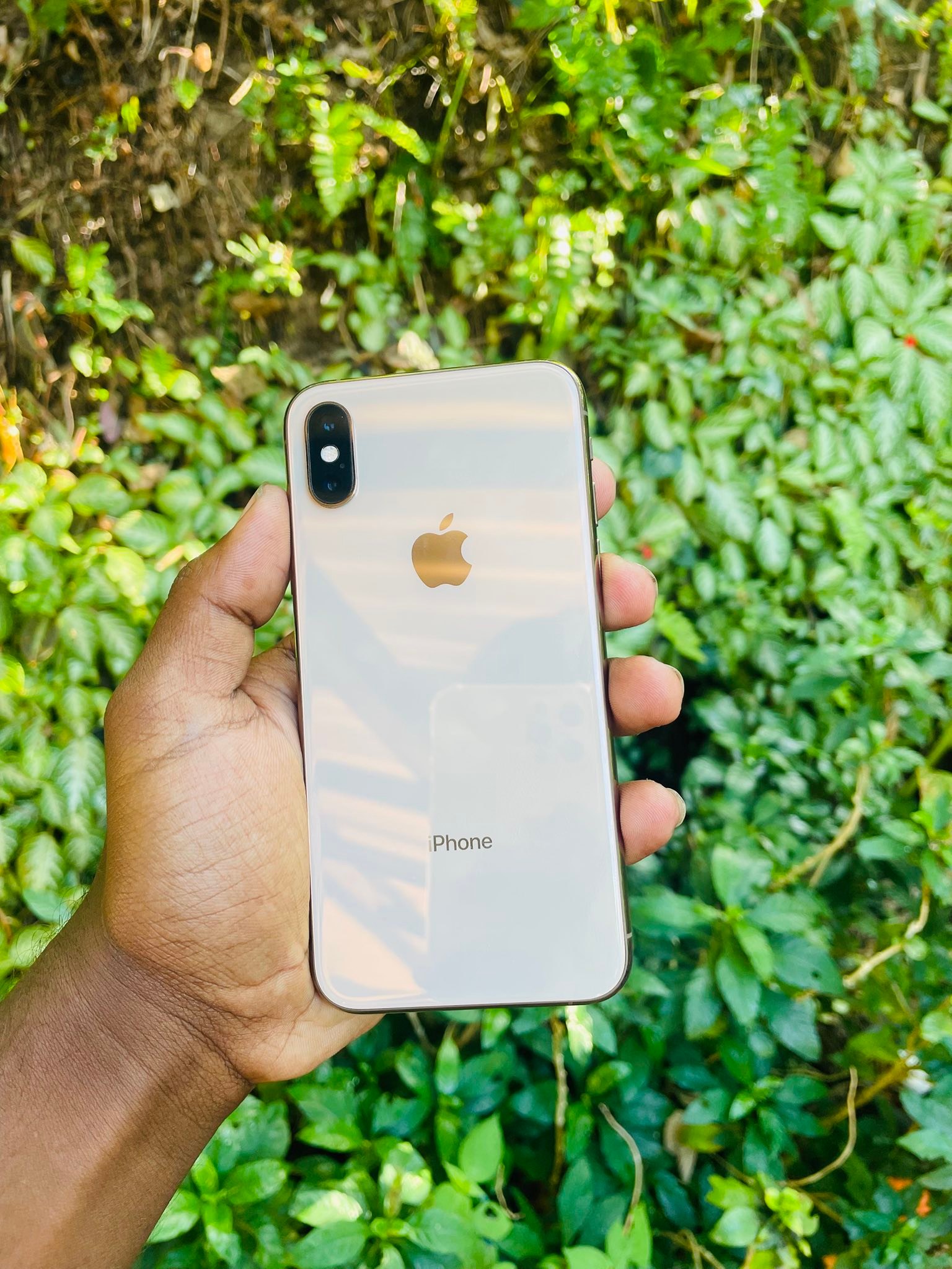 Apple xs256.. Ex android phone up upto Swipeuptounlock pt to 