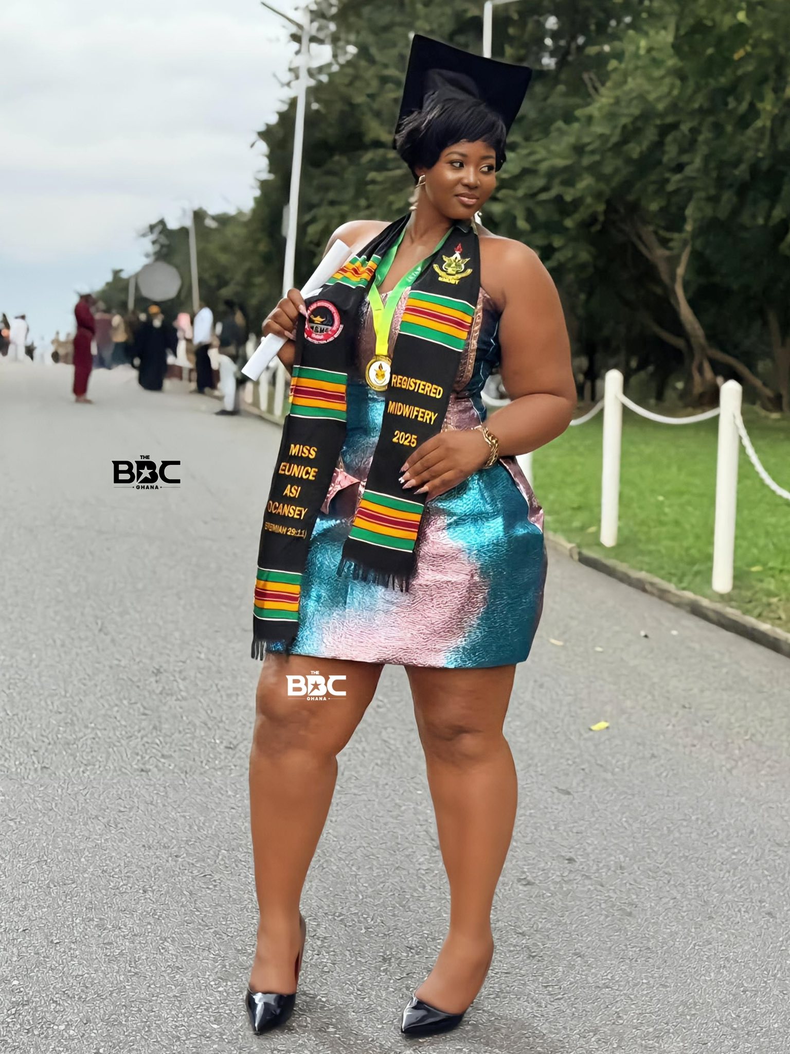 Beauty with brains and a heart of pure gold! Meet the Overall Best Graduating Midwifery Student of Kwame Nkrumah University of Science and Technology (KNUST), Miss Eunice Asi Ocansey — the definition