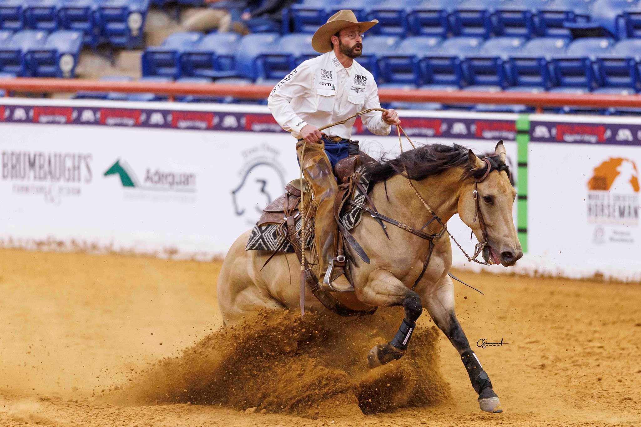Col De Poitrail Cowboy Dennis Moreland En Cuir Brut Avec Concho Argenté - Occasion