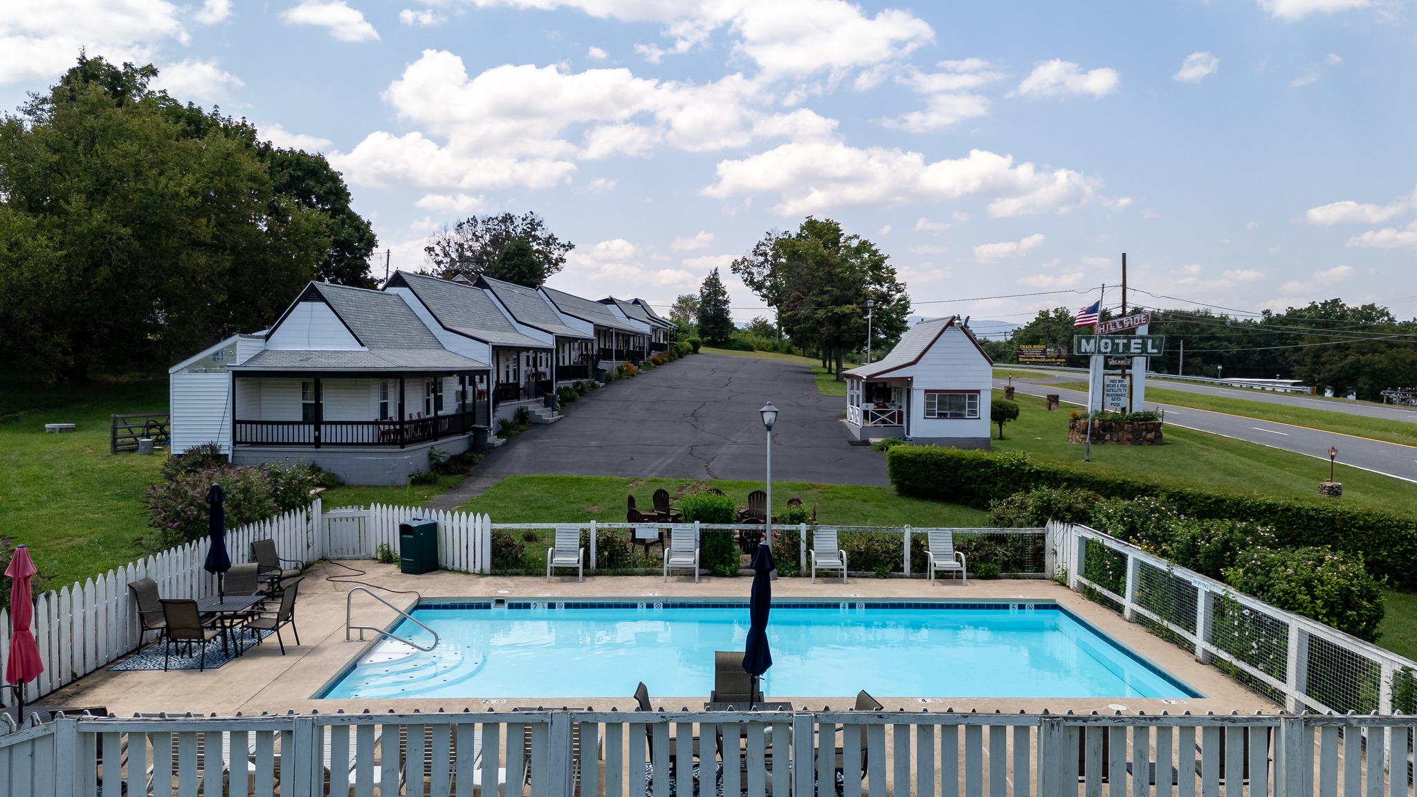 Hillside Hotel | Luray VA